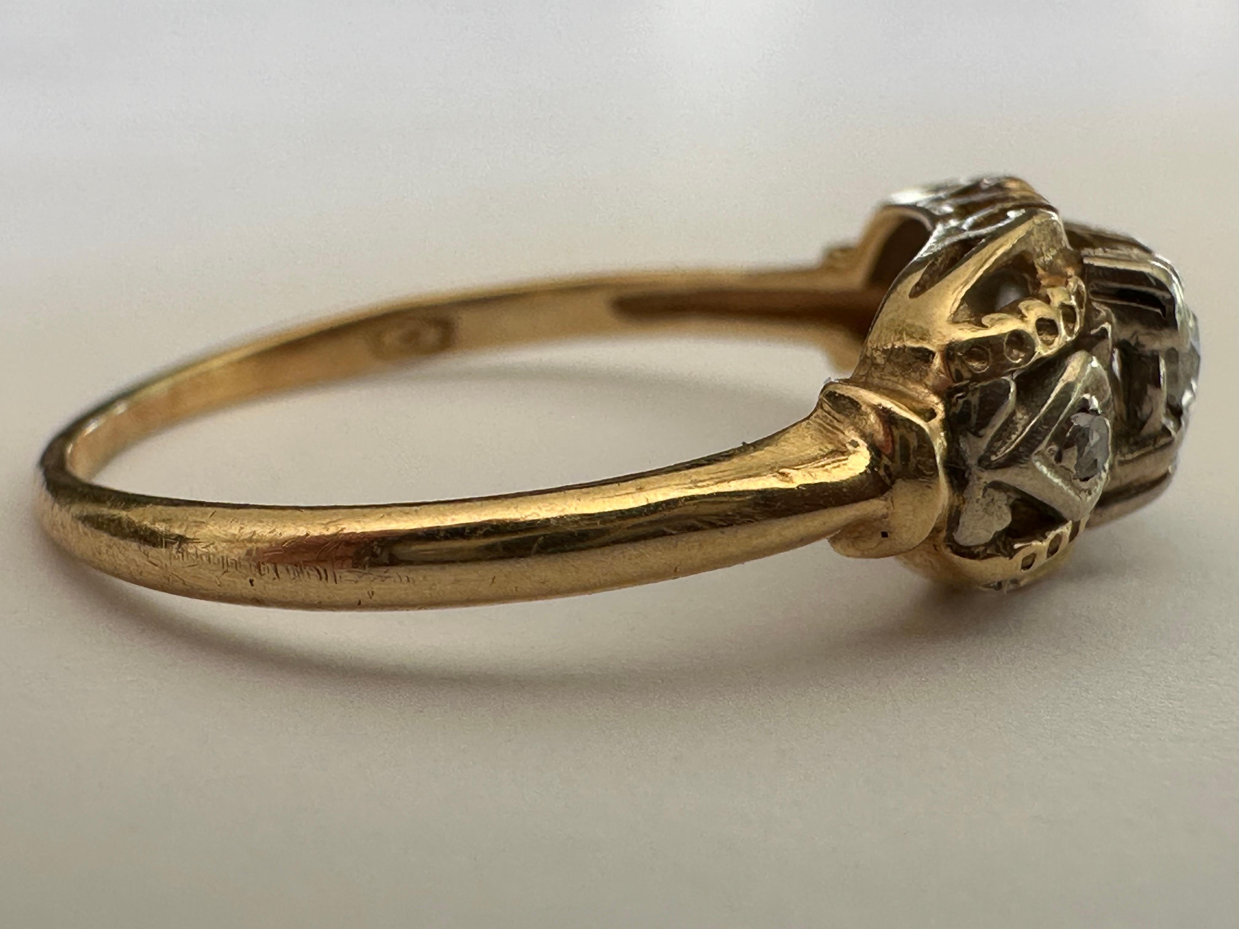 Mid-Century Petite Three-Stone Diamond and Yellow Gold Ring In Good Condition For Sale In Denver, CO