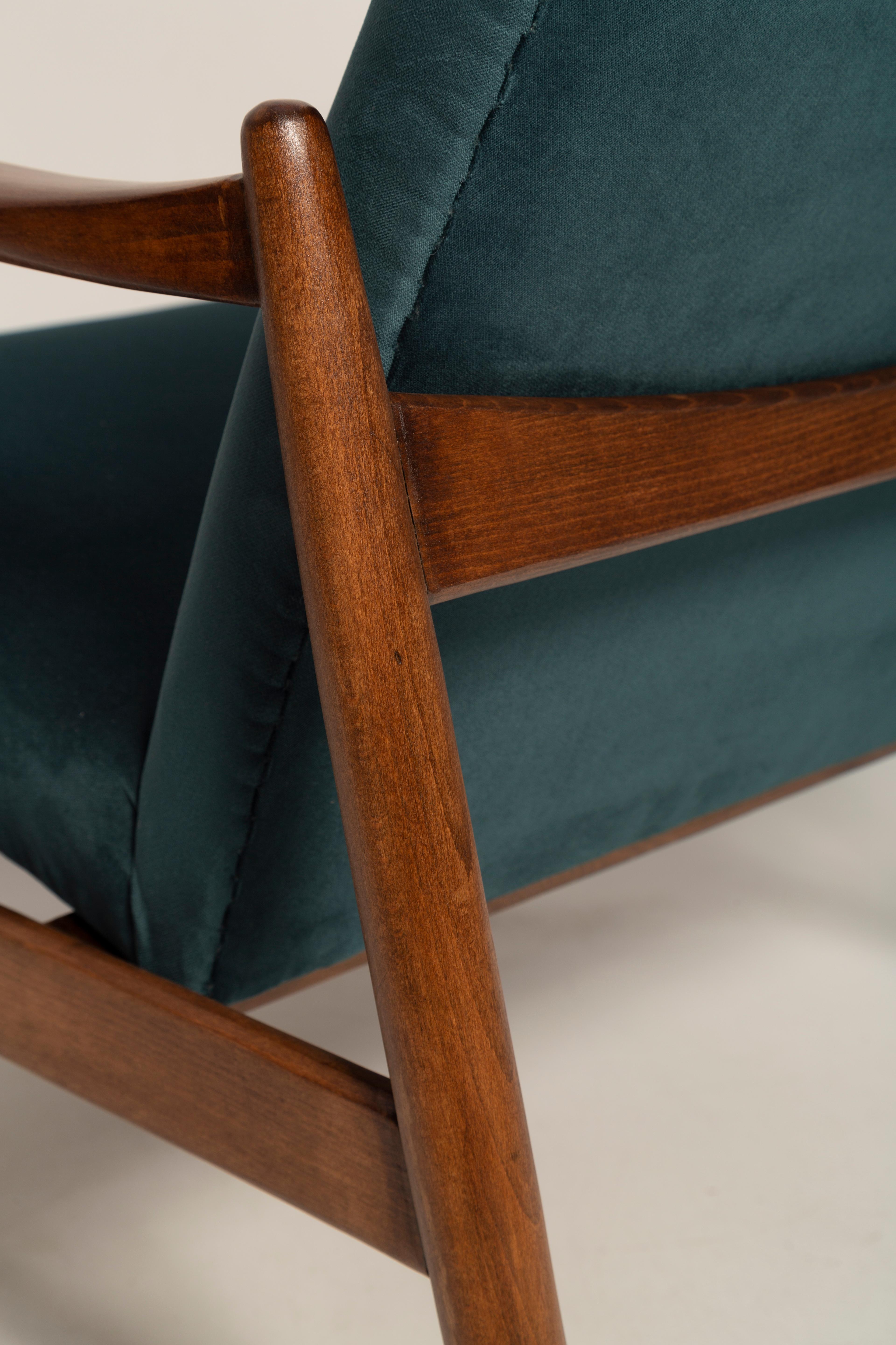 Midcentury Petrol Blue Velvet Armchair, Edmund Homa, Poland, 1960s For Sale 9