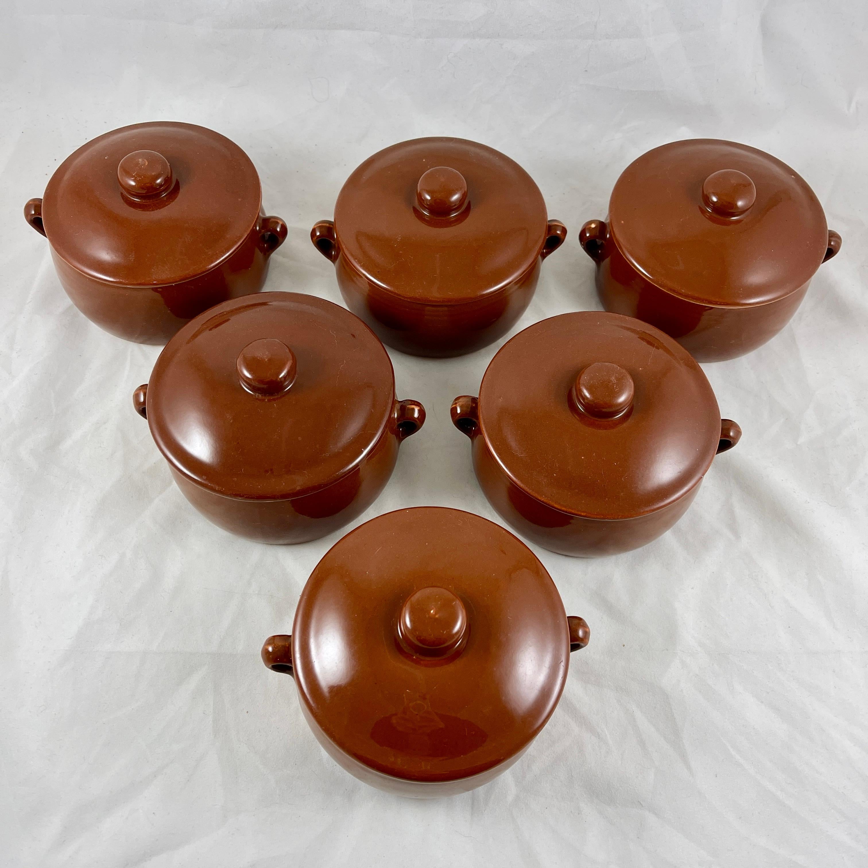 Mid-Century Pfaltzgraff-Keramik Suppen mit Deckel und Zwiebel Au Gratin-Kasserolen, Set/6 (amerikanisch) im Angebot