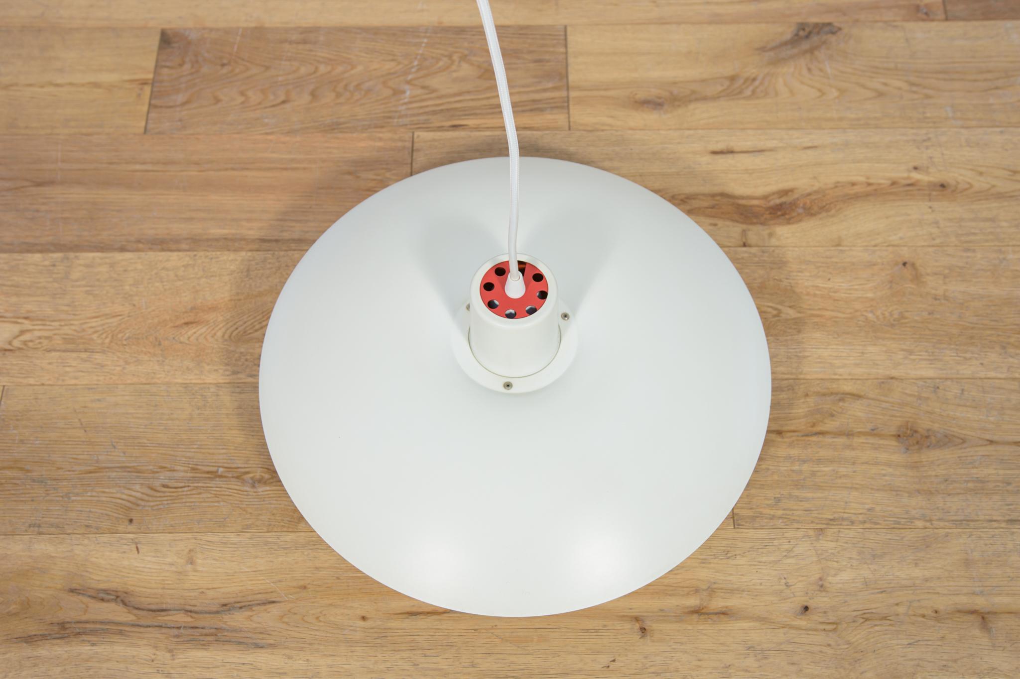 Mid-Century PH4 Pendant Lamp by Poul Henningsen for Louis Poulsen, Denmark, 1960 In Good Condition For Sale In GNIEZNO, 30