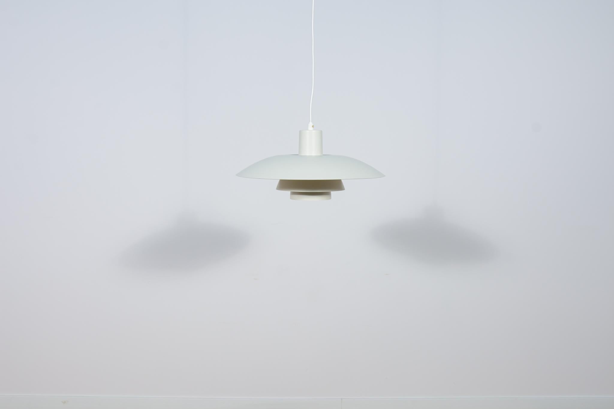 Mid-20th Century Mid-Century PH4 Pendant Lamp by Poul Henningsen for Louis Poulsen, Denmark, 1960 For Sale