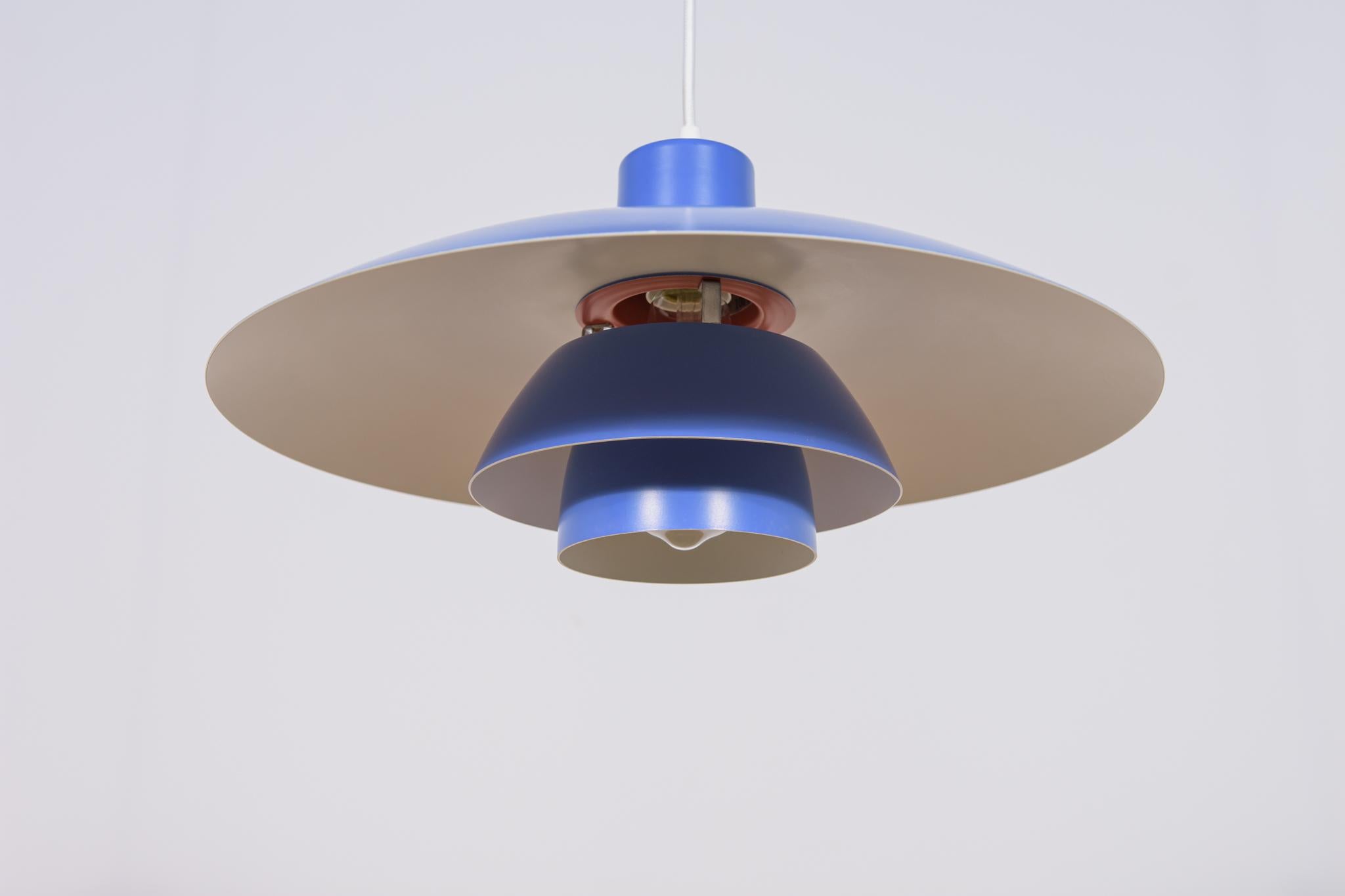 Mid-20th Century Mid-Century PH4 Pendant Lamp by Poul Henningsen for Louis Poulsen, Denmark, 1960 For Sale