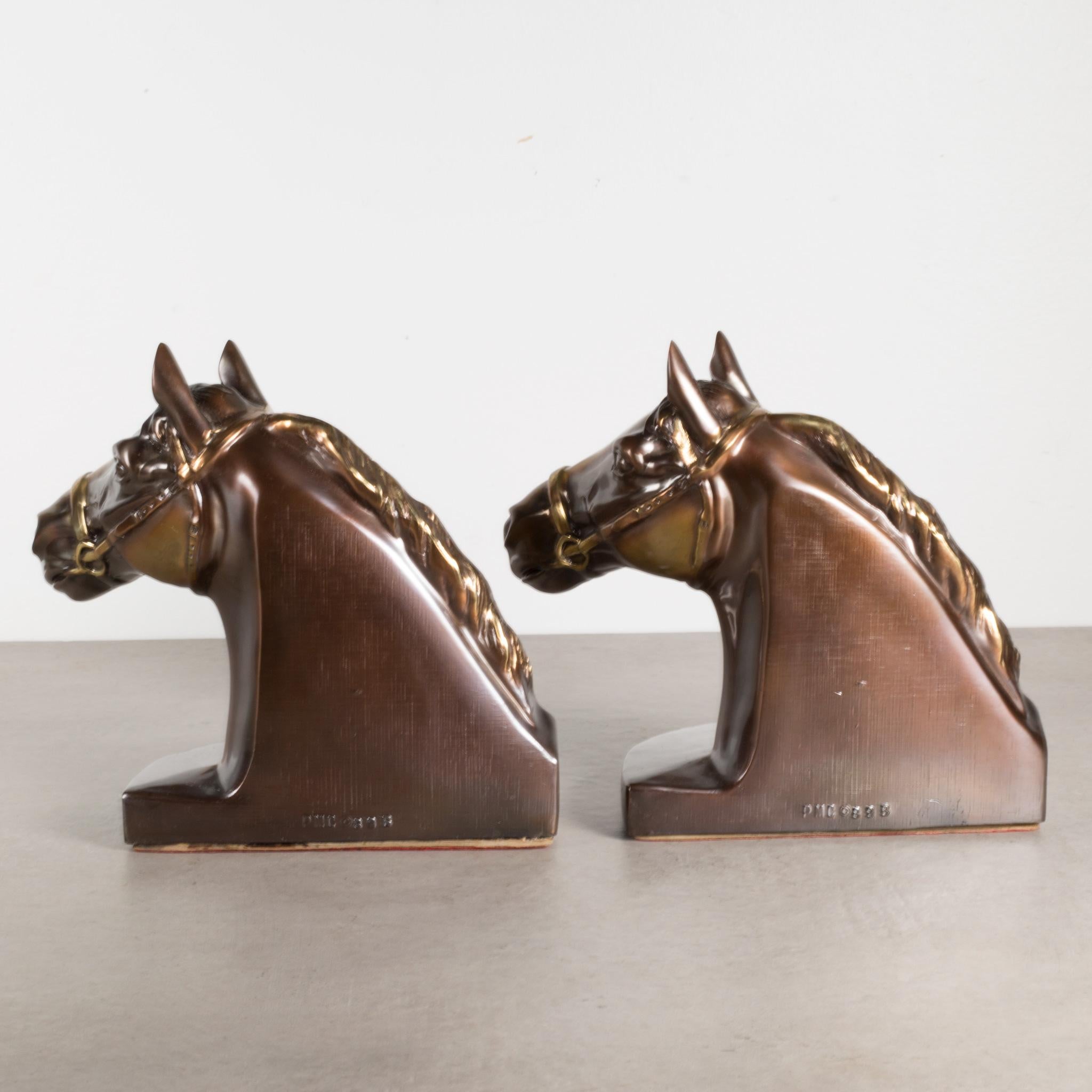 Mid-Century Philadelphia Manufacturing Co. Brass Horse Bookends c.1950 (Industriell) im Angebot