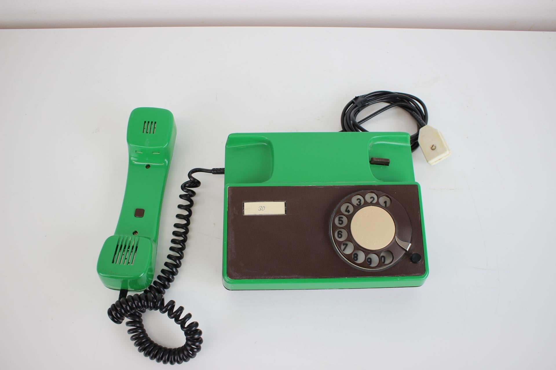 Mid-century Phone Tesla, 1980's.  In Good Condition For Sale In Praha, CZ