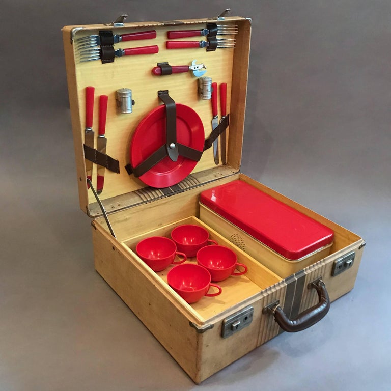Mid Century Picnic Set Case For Four For Sale at 1stDibs