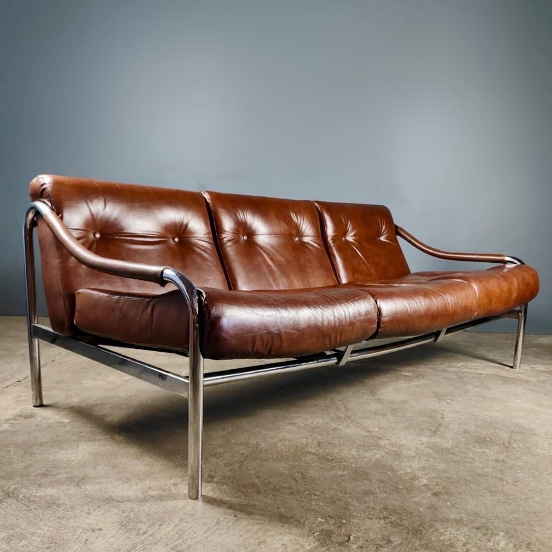 New Stock ✅

Mid Century Pieff Beta Tan Brown Leather Three Seater Sofa Vintage Retro MCM

Retailed by Harrods and Heals, their products personify British mid century design.

The light brown tan leather upholstery has been cleaned and fed with a