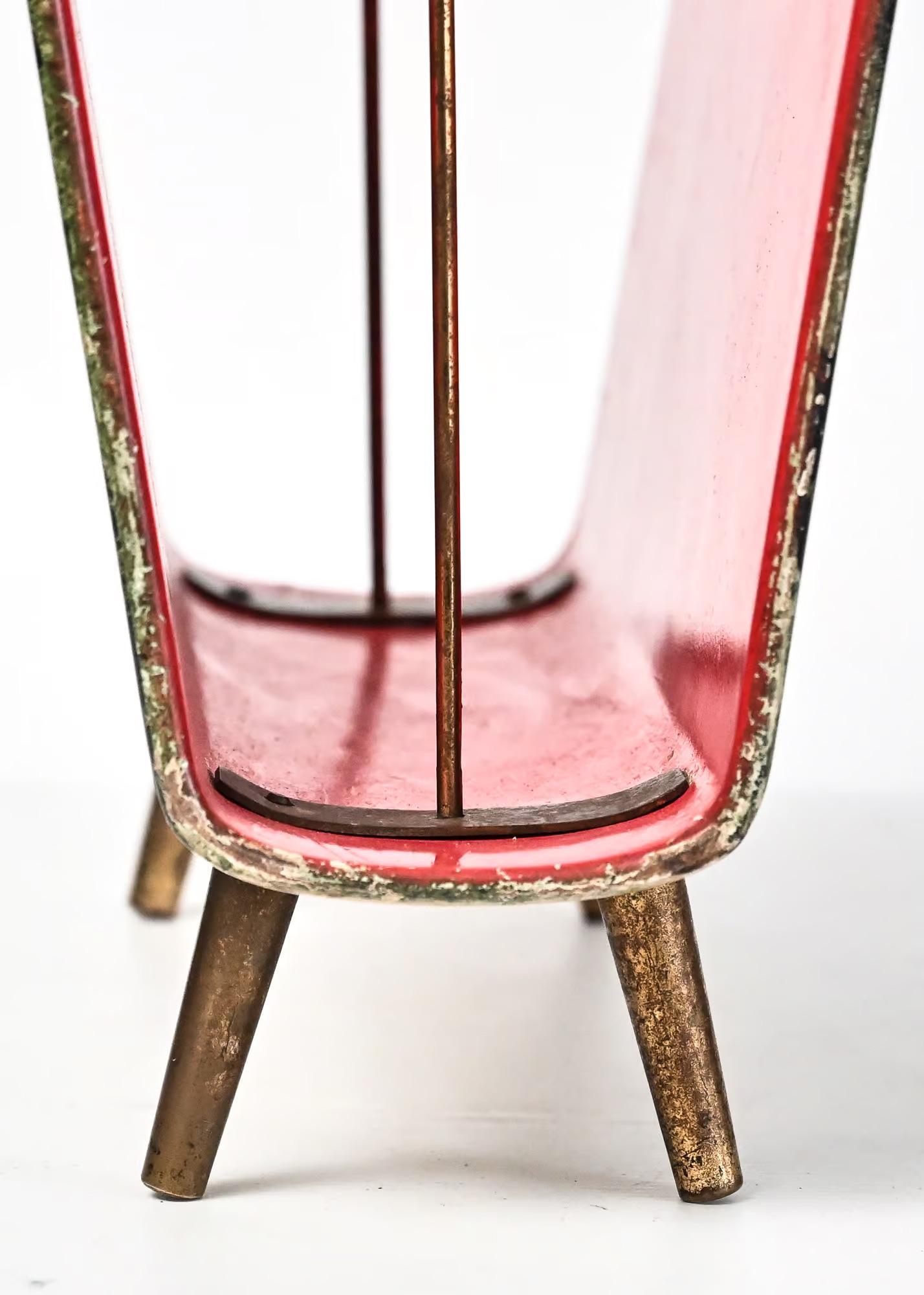 Piero Fornasetti Bassorilievo-Magazinständer aus der Mitte des Jahrhunderts im Angebot 5