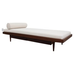 Mid-Century Pierre Chapo Inspiriert Dunkles Teakholz Daybed