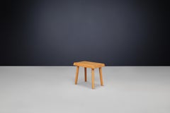 Mid-Century Pierre Chapo style Elmwood four-legged stool, France 1950s