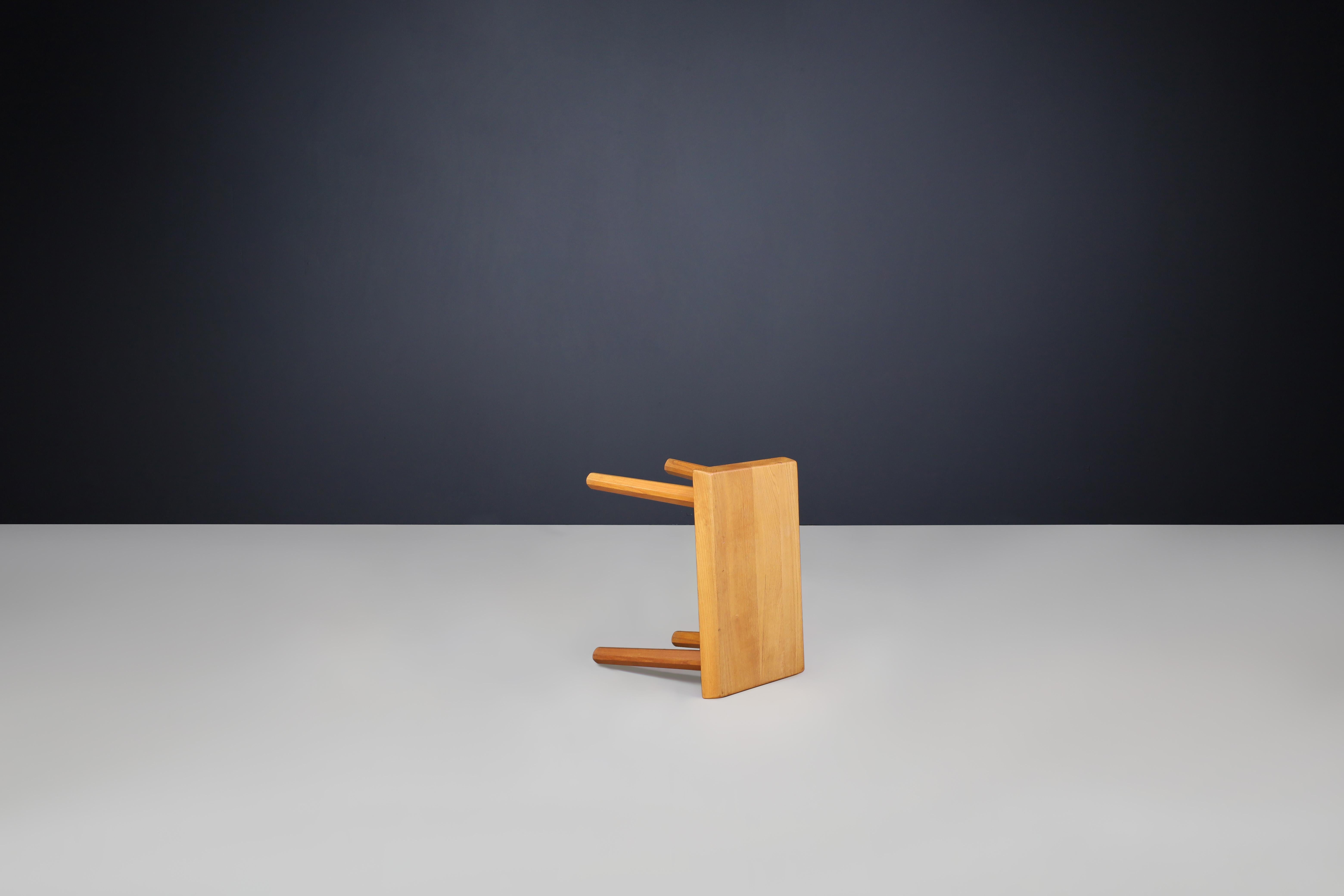French Mid-Century Pierre Chapo style Elmwood four-legged stool, France 1950s For Sale