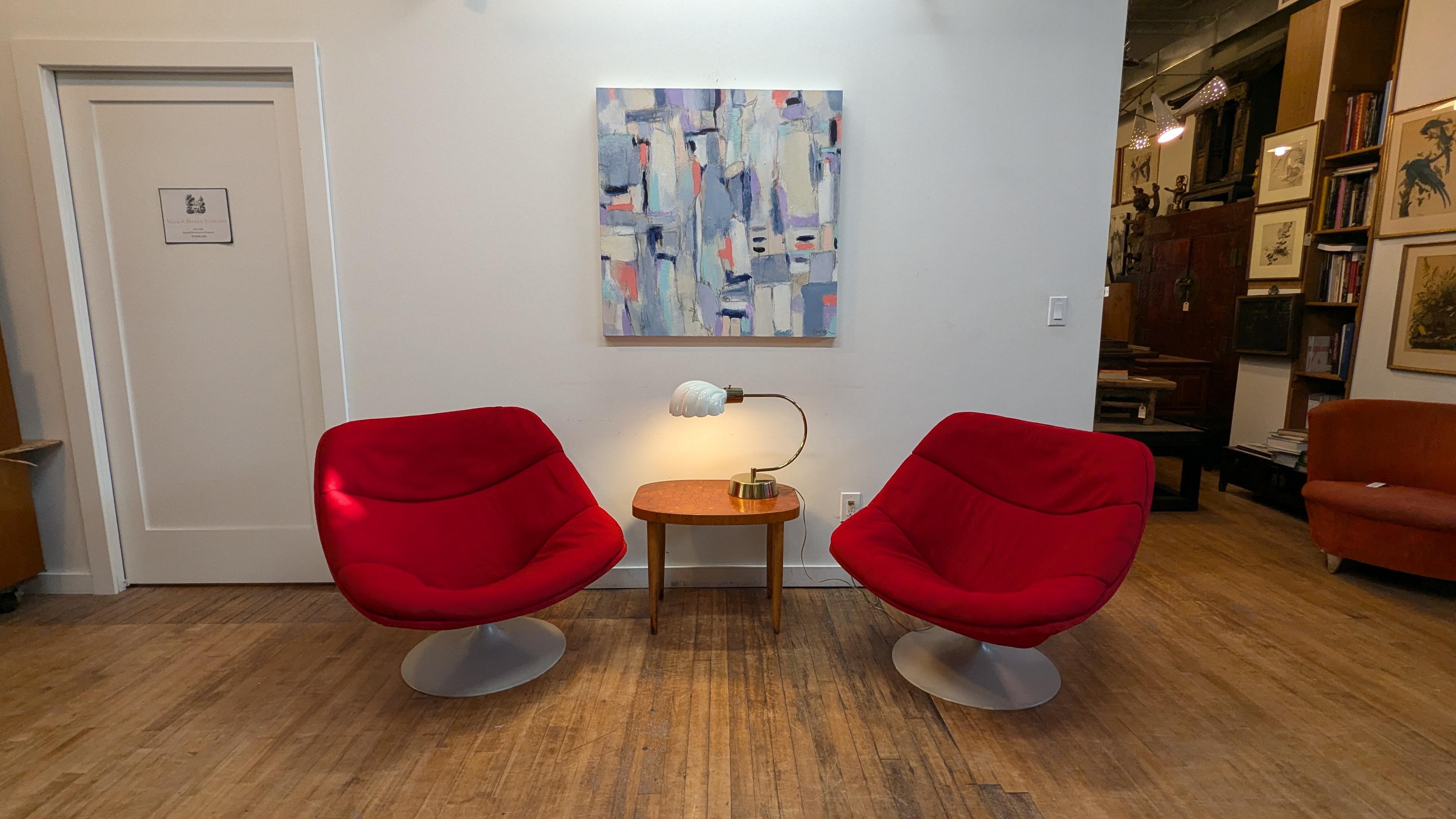 Fauteuils pivotants du milieu du siècle Pierre Paulin F557 pour Artifort en vente 4