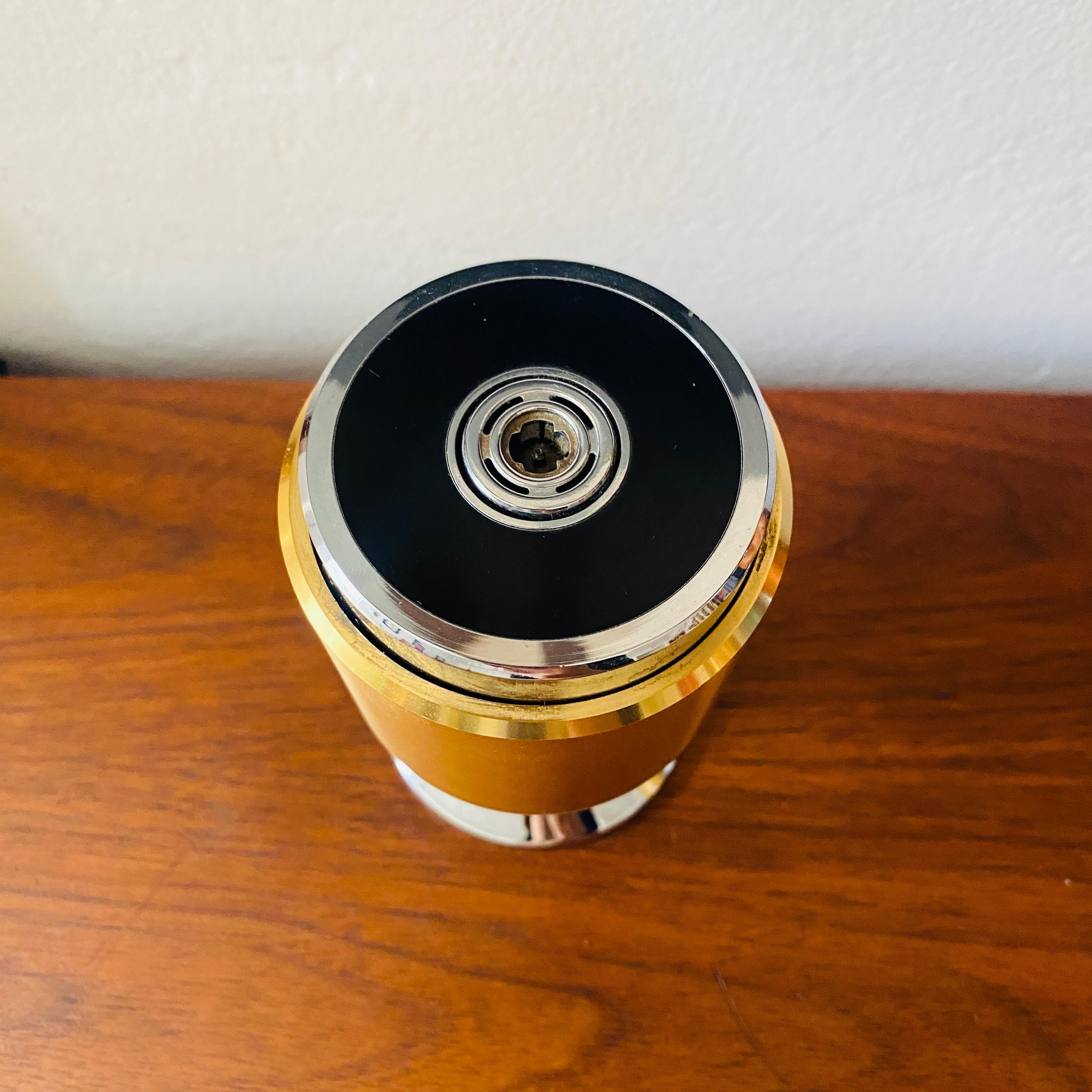 Mid Century Piezo Electric Table Gas Lighter by Maruman T34 Japan 1960s For Sale 2
