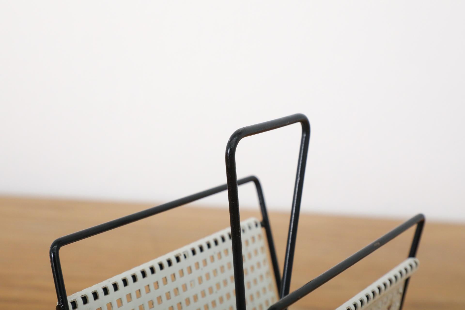 Rubber Mid-Century Pilastro White Perforated Card Holder