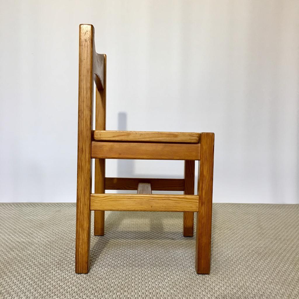 Midcentury Pine Chair by Ilmari Tapiovaara for Laukaan Puu Oy, Finland, 1960s In Good Condition For Sale In Riga, Latvia
