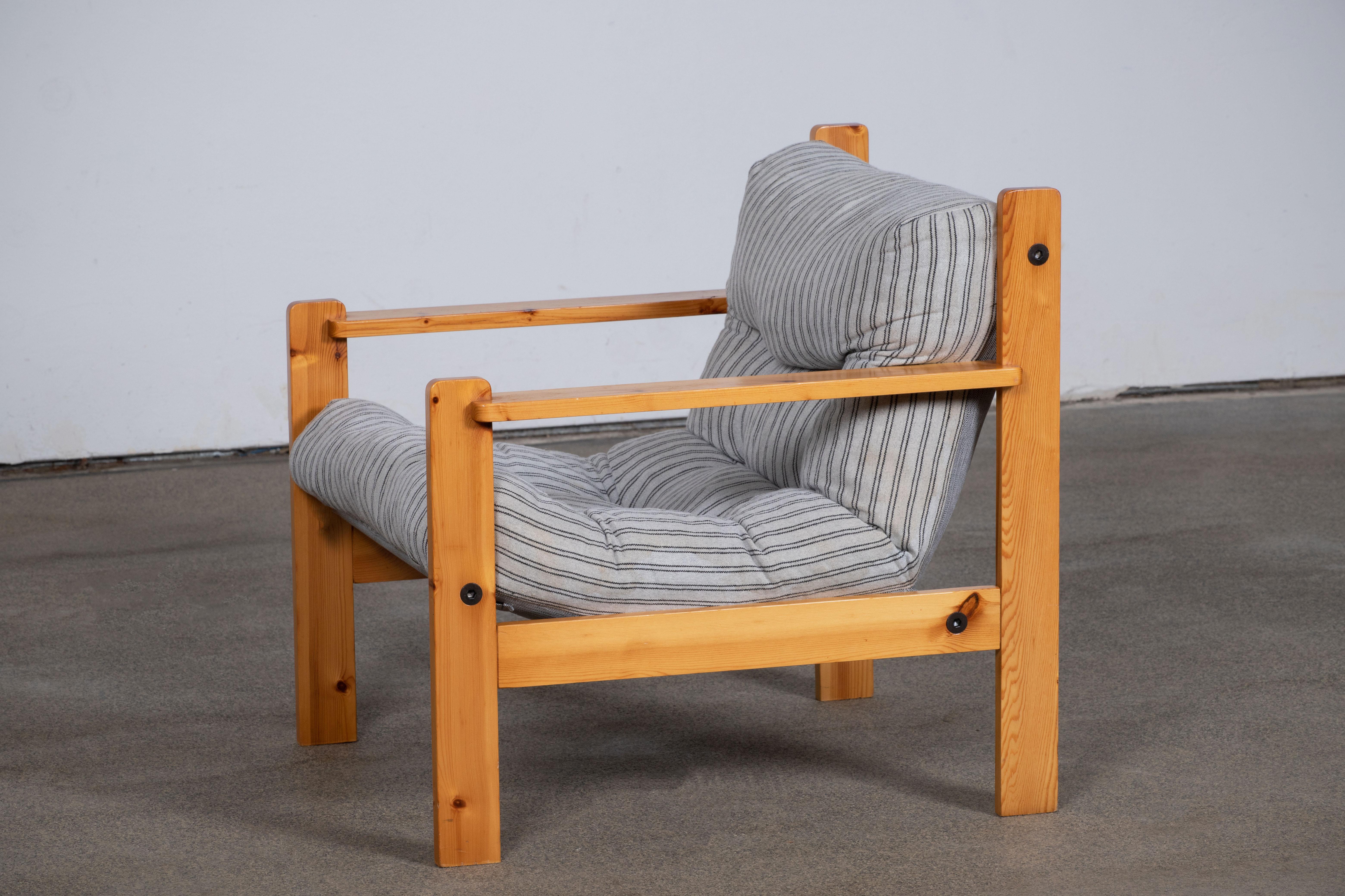 Tissu Fauteuil de salon en pin du milieu du siècle, 1970, Suède