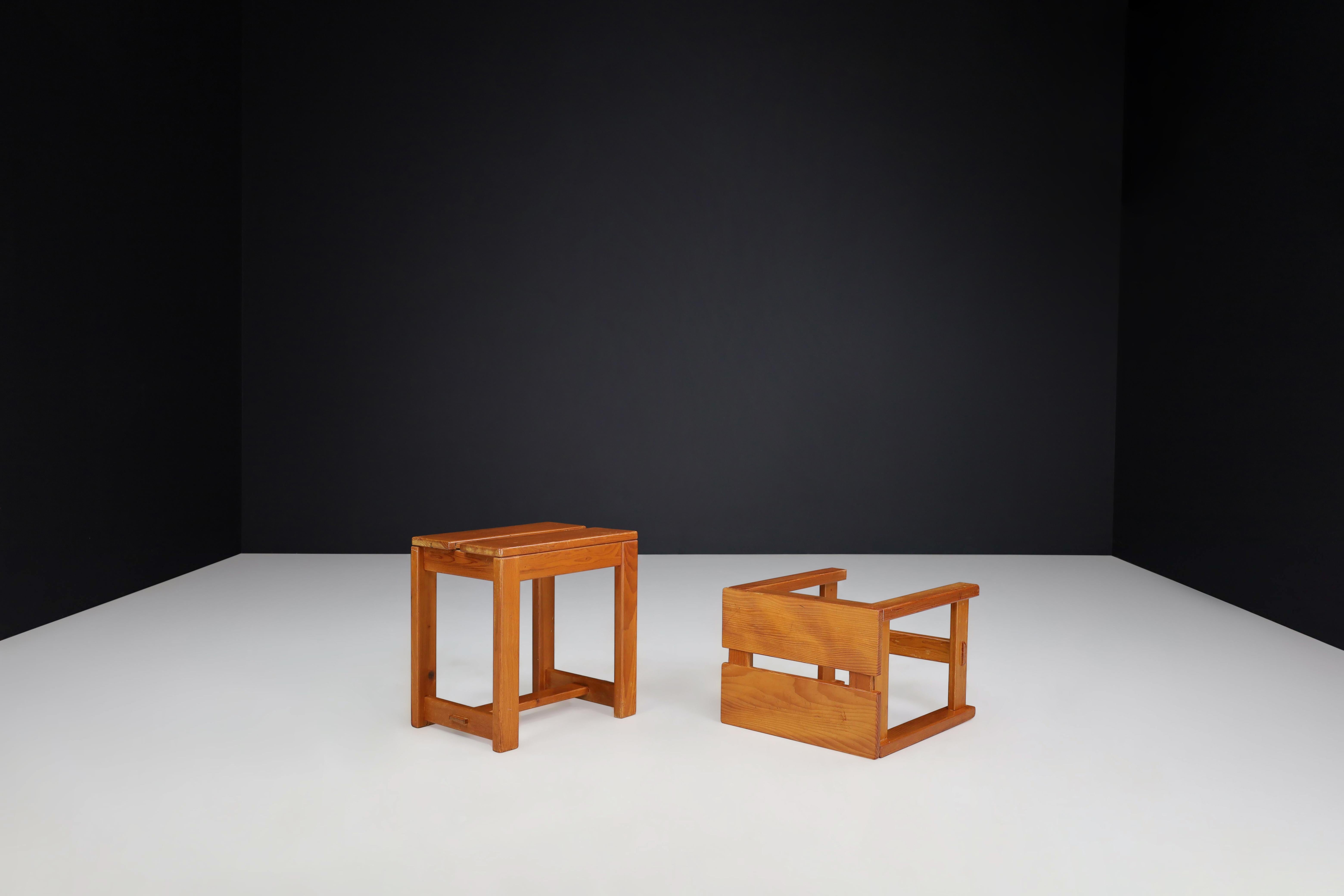 Midcentury Pine Stools in the Style off Charlotte Perriand, France, 1960s For Sale 1