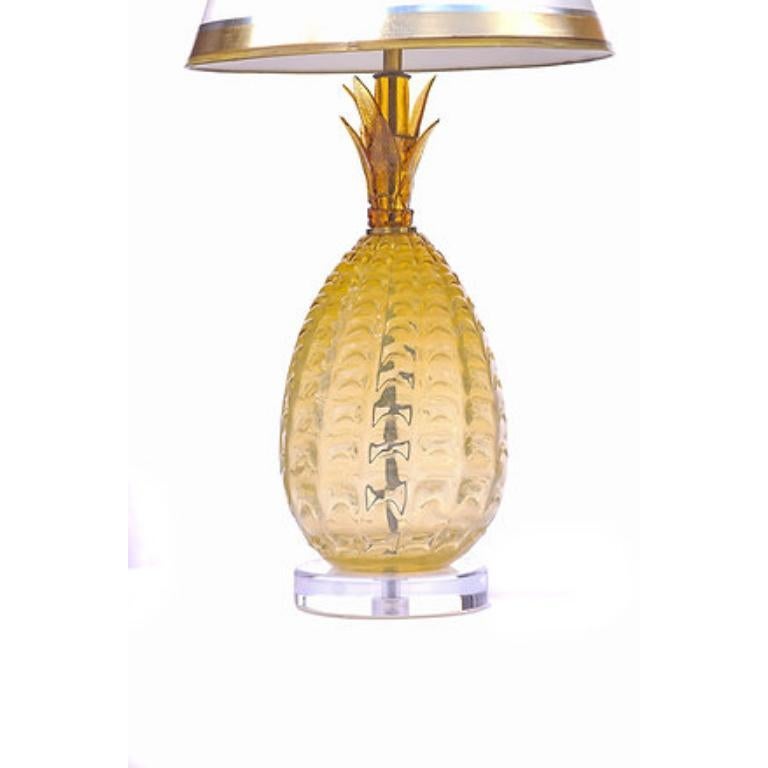 Mid-Century moderno Lampade di Murano a forma di ananas di metà secolo con base in lucite in vendita