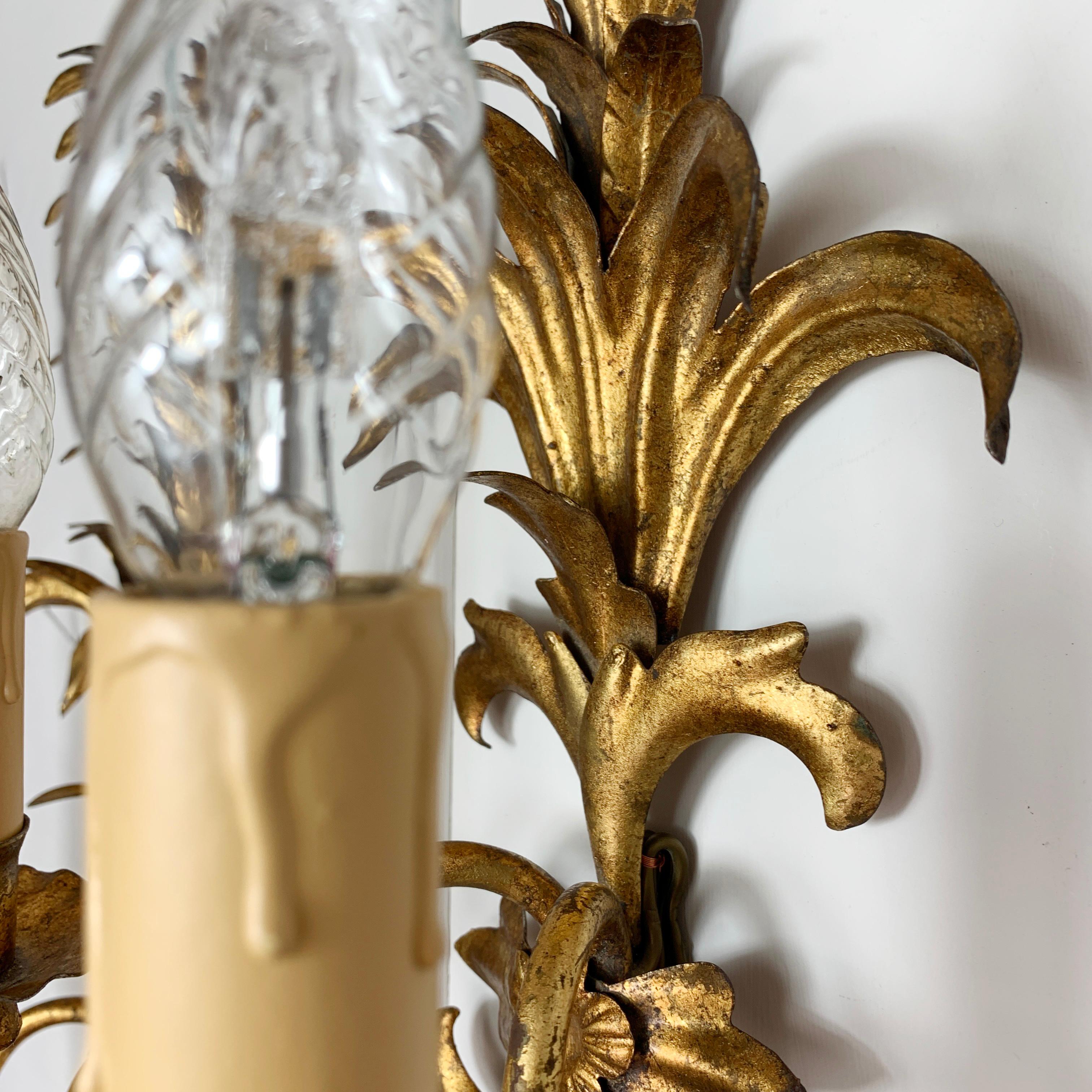 Mid Century Pineapple Frond Gold Wall Lights In Good Condition For Sale In Hastings, GB