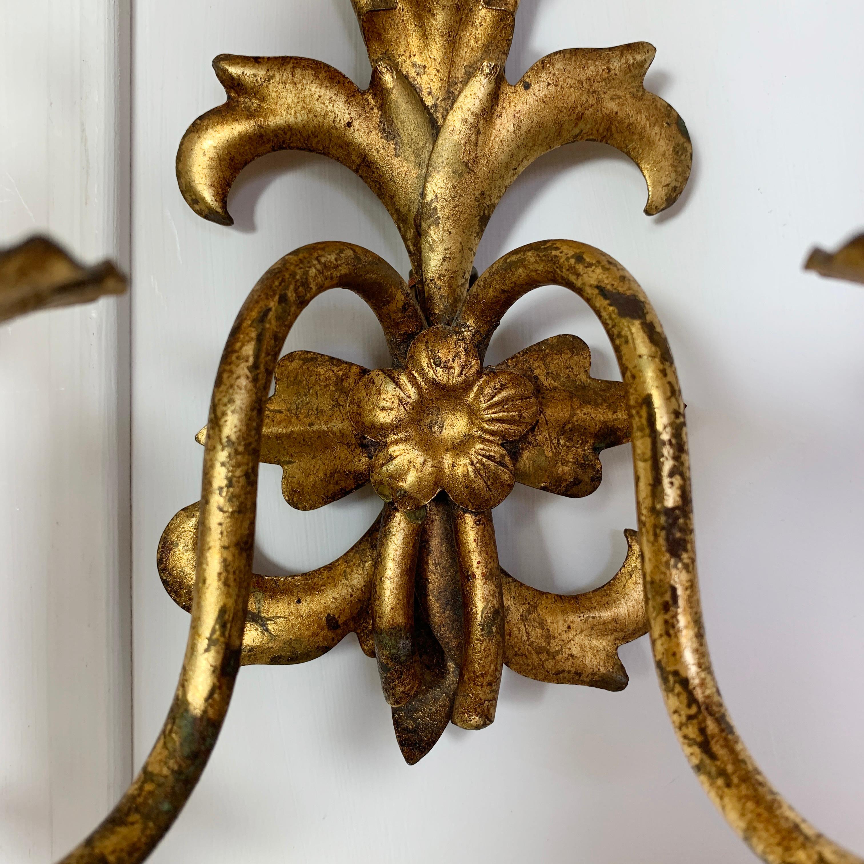 Apliques de Piña Dorada de Mediados de Siglo Metal en venta
