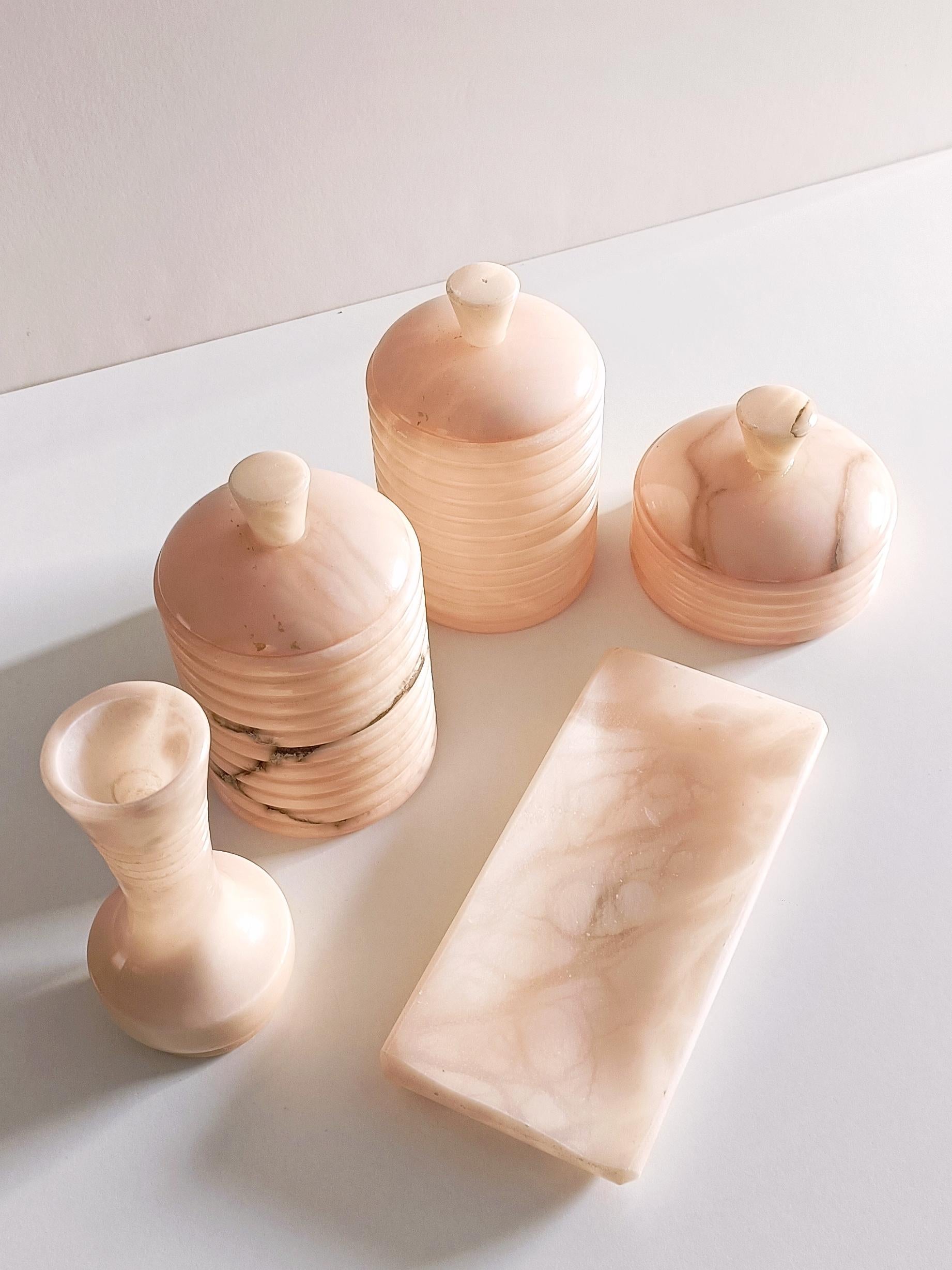 Mid Century Pink Alabaster Vanity or Bathroom Set, Handmade in Spain ci. 1960s For Sale 7