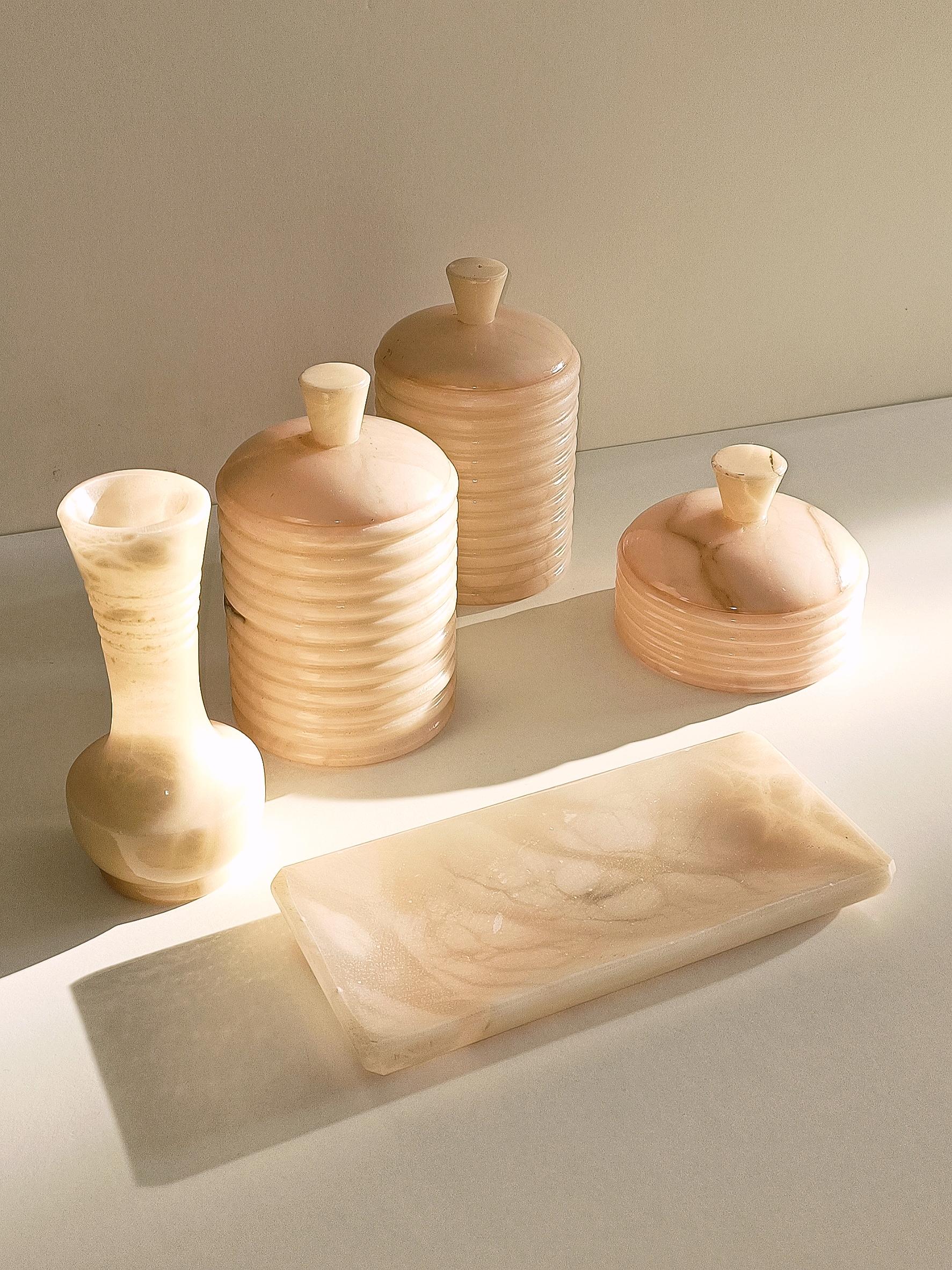Hand-Carved Mid Century Pink Alabaster Vanity or Bathroom Set, Handmade in Spain ci. 1960s For Sale