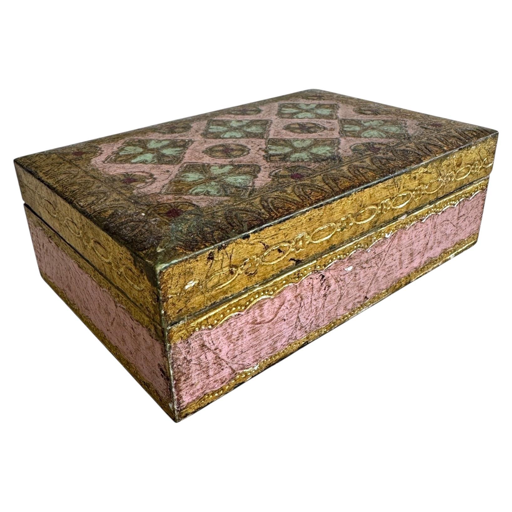Boîte Florentine rose et or du milieu du siècle en vente