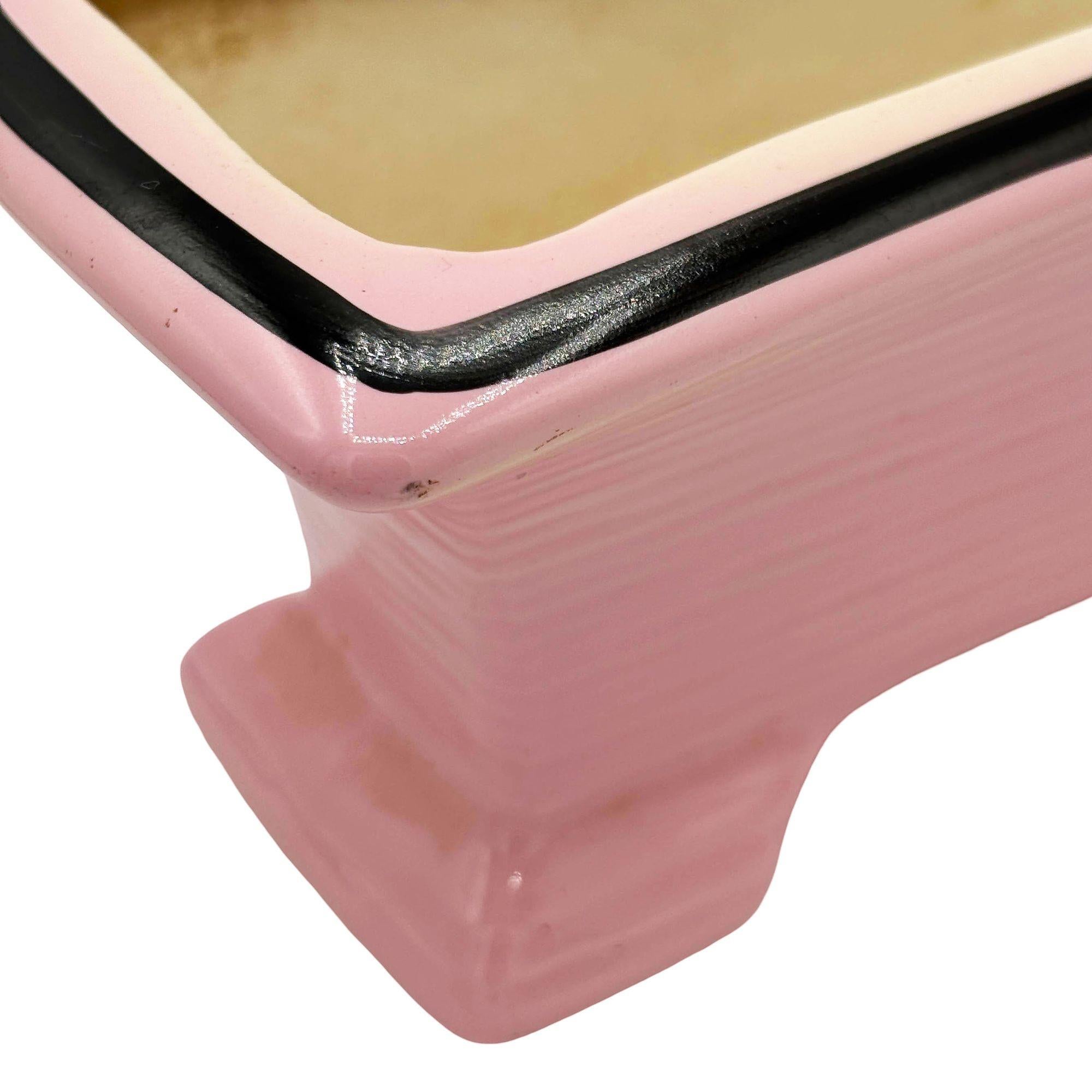 Jardinière d'intérieur moderniste rose et noire du milieu du siècle de California Pottery en vente 5