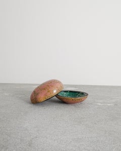 Rosa-Gold-Steinzeug-Kasten aus der Mitte des Jahrhunderts von Hans Hedberg für Biot Frankreich 1950