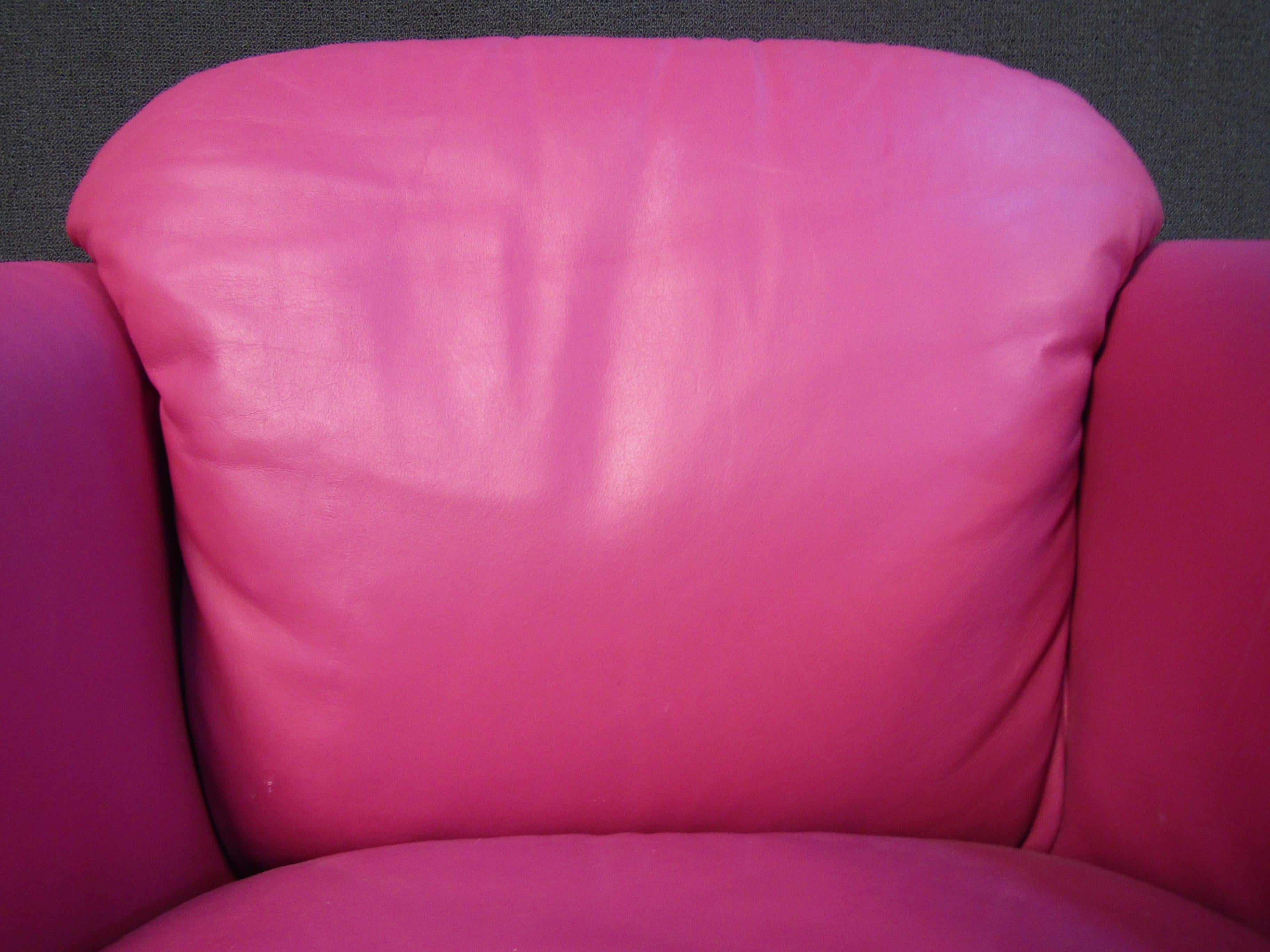 Mid-Century Pink Lounge Swivel Chair 4