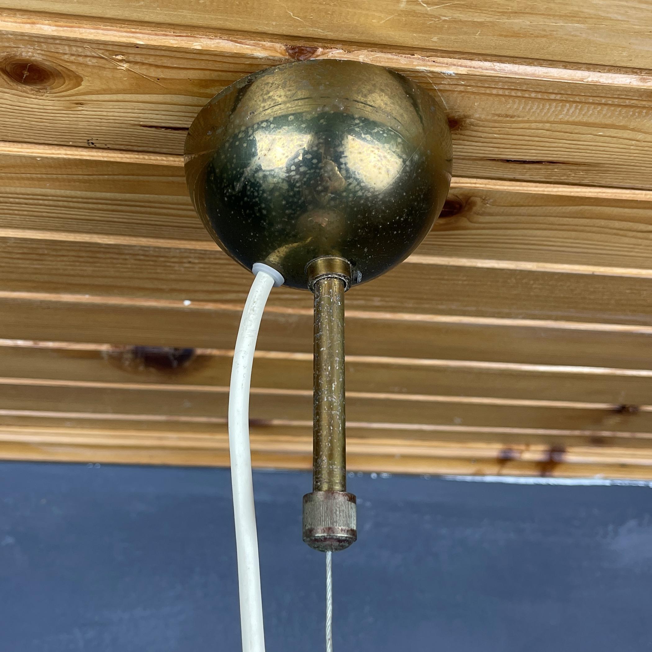 Lampe suspendue en verre de Murano rose du milieu du siècle par Veluce Italie 1970 en vente 6