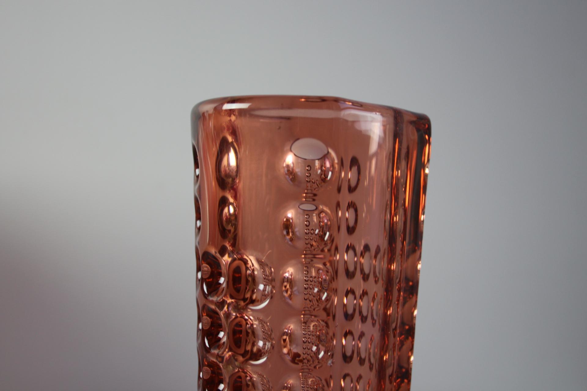 Mid-Century Pink Pressed Glass Vase by Rudolf Jurnikl, Czechoslovakia, 1960 For Sale 1