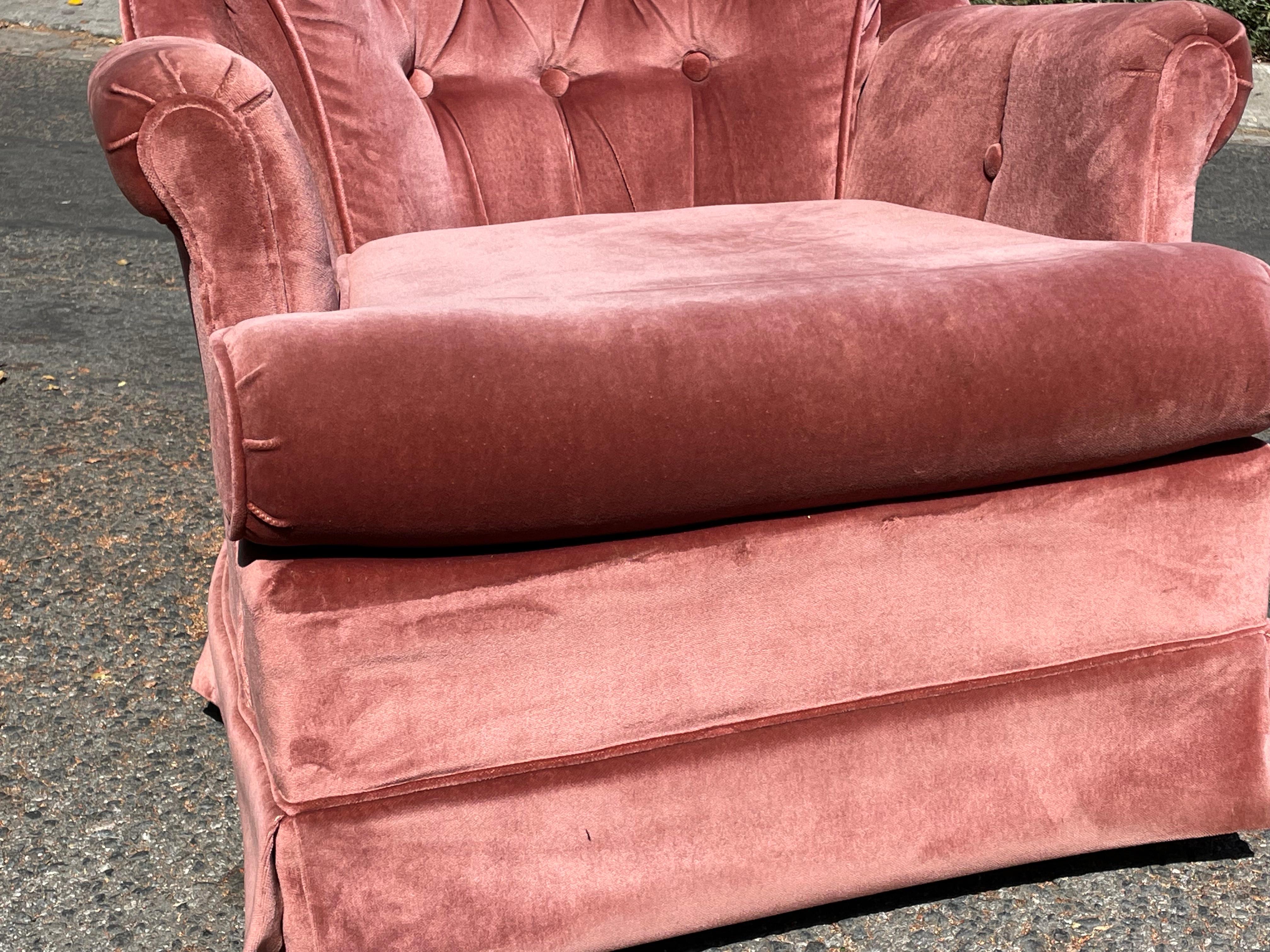 Mid-Century Pink Velvet Swivel Chairs, circa 1960s In Good Condition In Los Angeles, CA