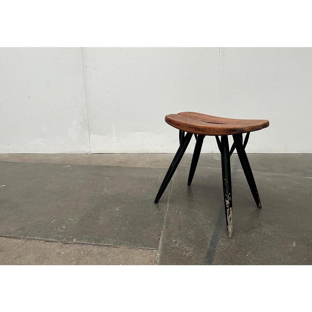 Tabouret Pirkka du milieu du siècle dernier par Ilmari Tapiovaara pour Laukaan Puu en vente 2
