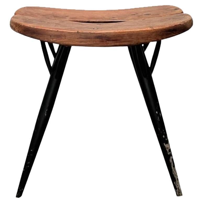 Tabouret Pirkka du milieu du siècle dernier par Ilmari Tapiovaara pour Laukaan Puu