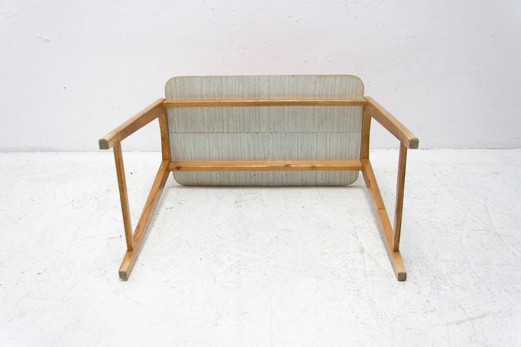 Mid Century Plant Stand or Side Table from Krásná Jizba, Czechoslovakia For Sale 6