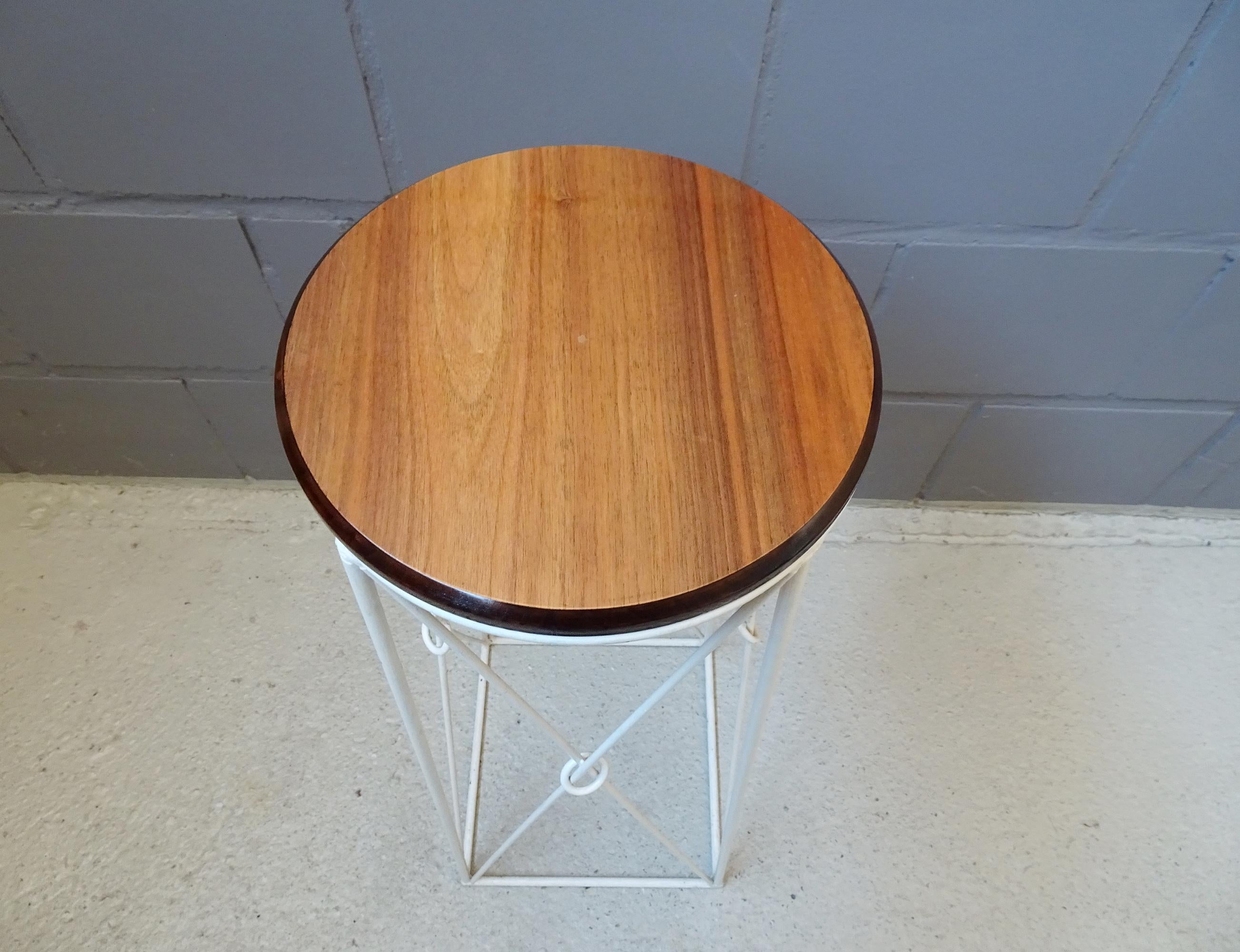 Lacquered Mid-Century Plant Stand String Metal and Wood For Sale