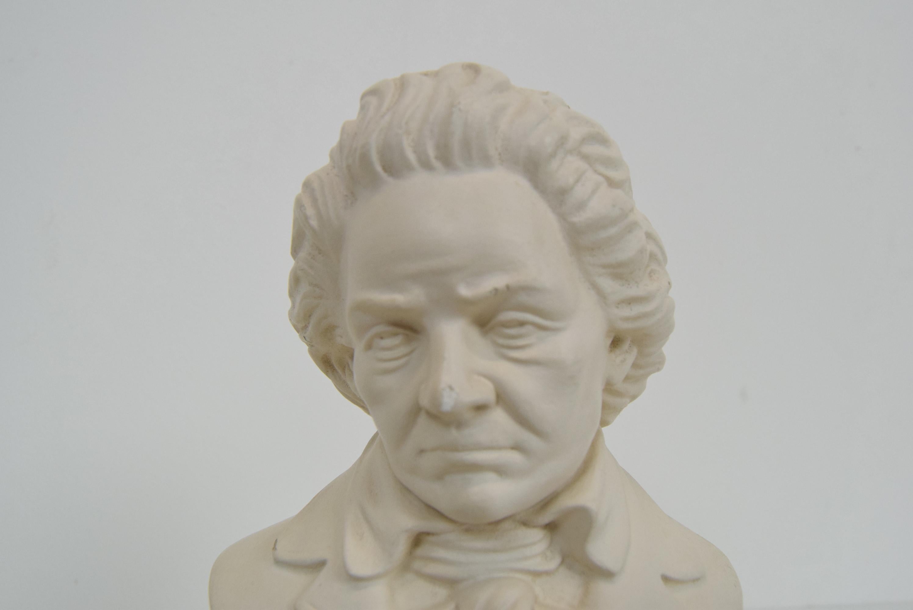 Mid-Century Plaster Bust/Sculpture of Ludwig Van Beethoven, circa 1950 For Sale 6