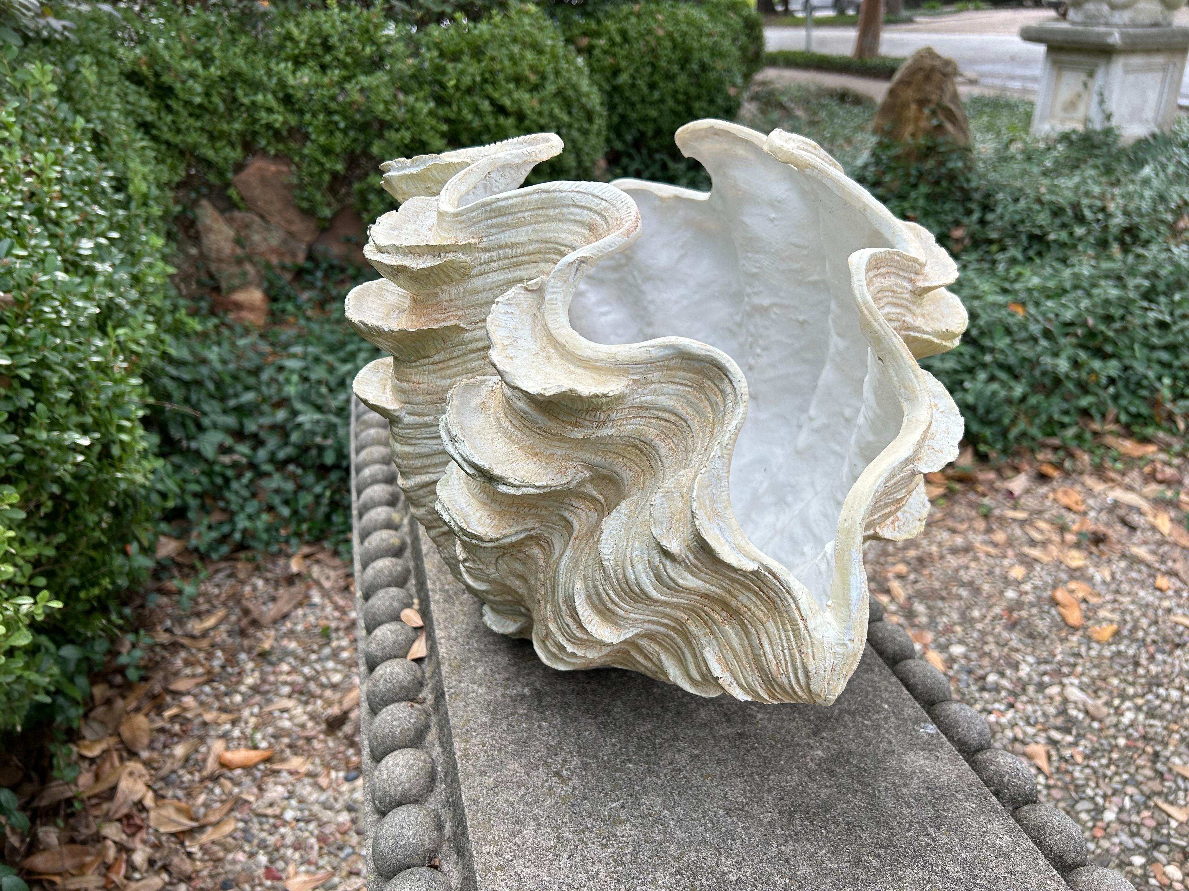 Conchiglia in gesso di metà secolo in vendita 2
