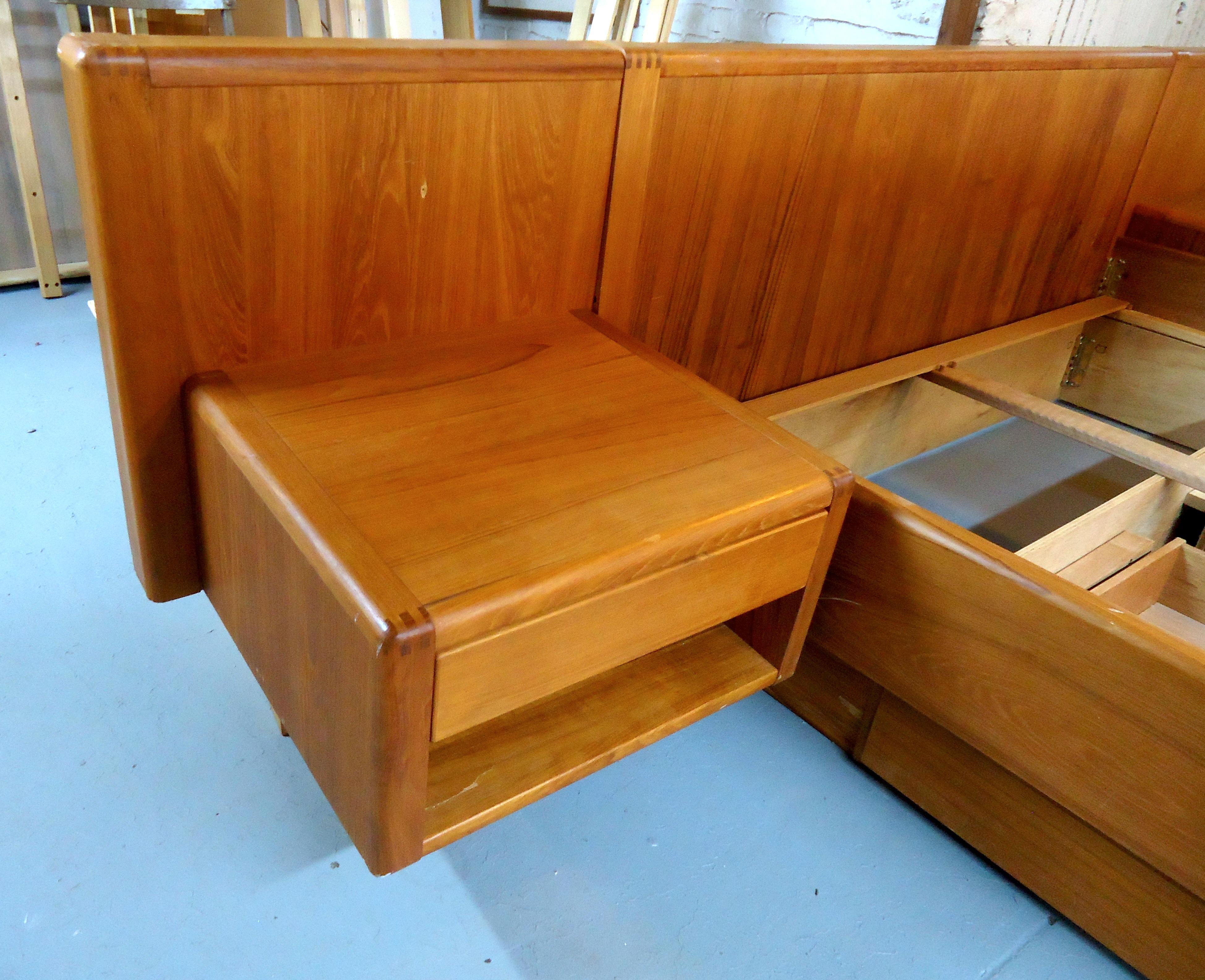 Mid-Century Modern Mid-Century Platform Bed with Storage