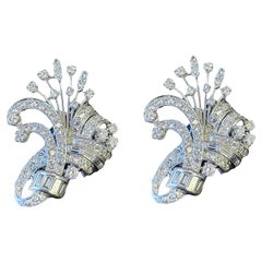 Orecchini a spruzzo floreale in platino e diamanti 14 carati di metà secolo