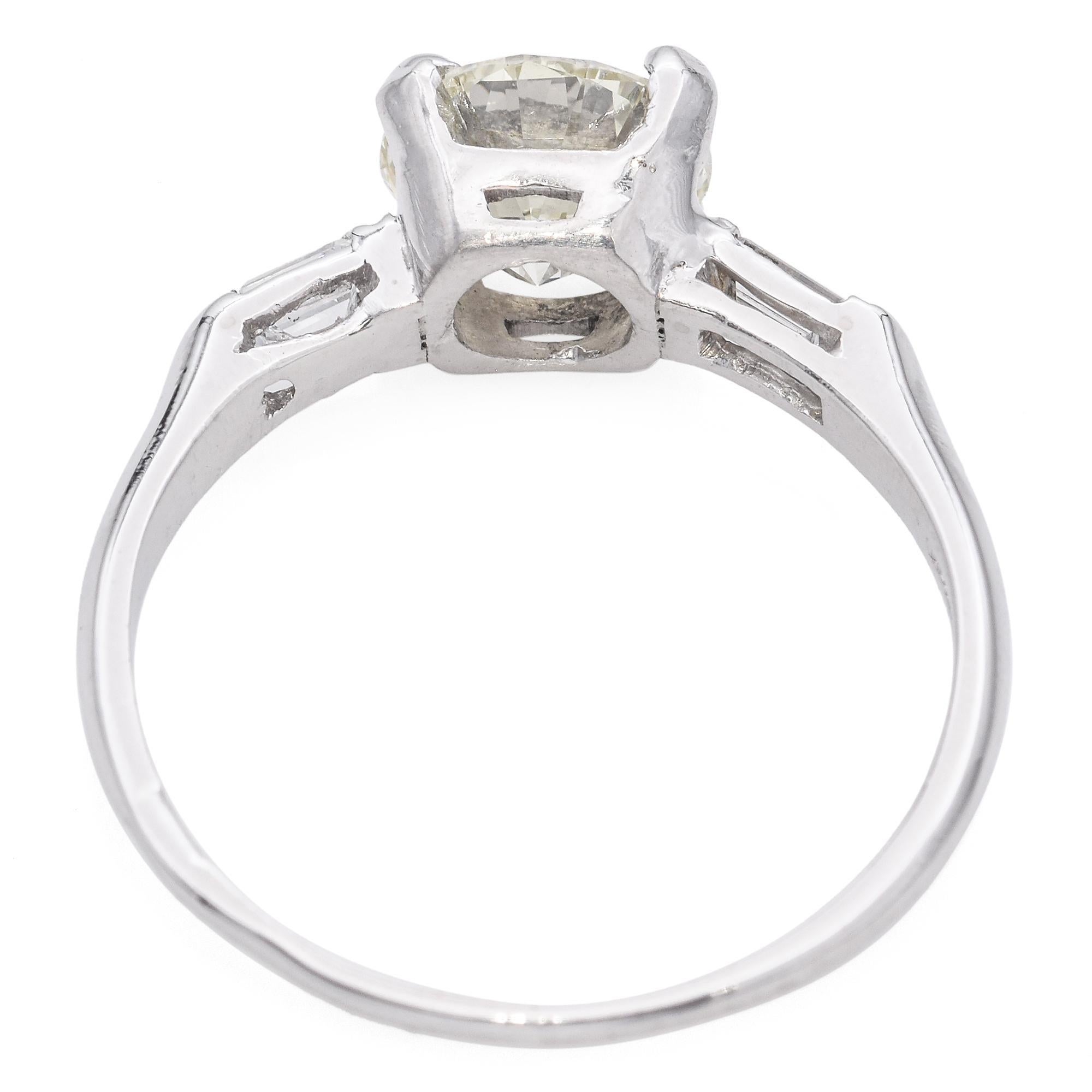 Donna Anello di fidanzamento in platino di metà secolo con diamante da 1,73 carati GIA in vendita