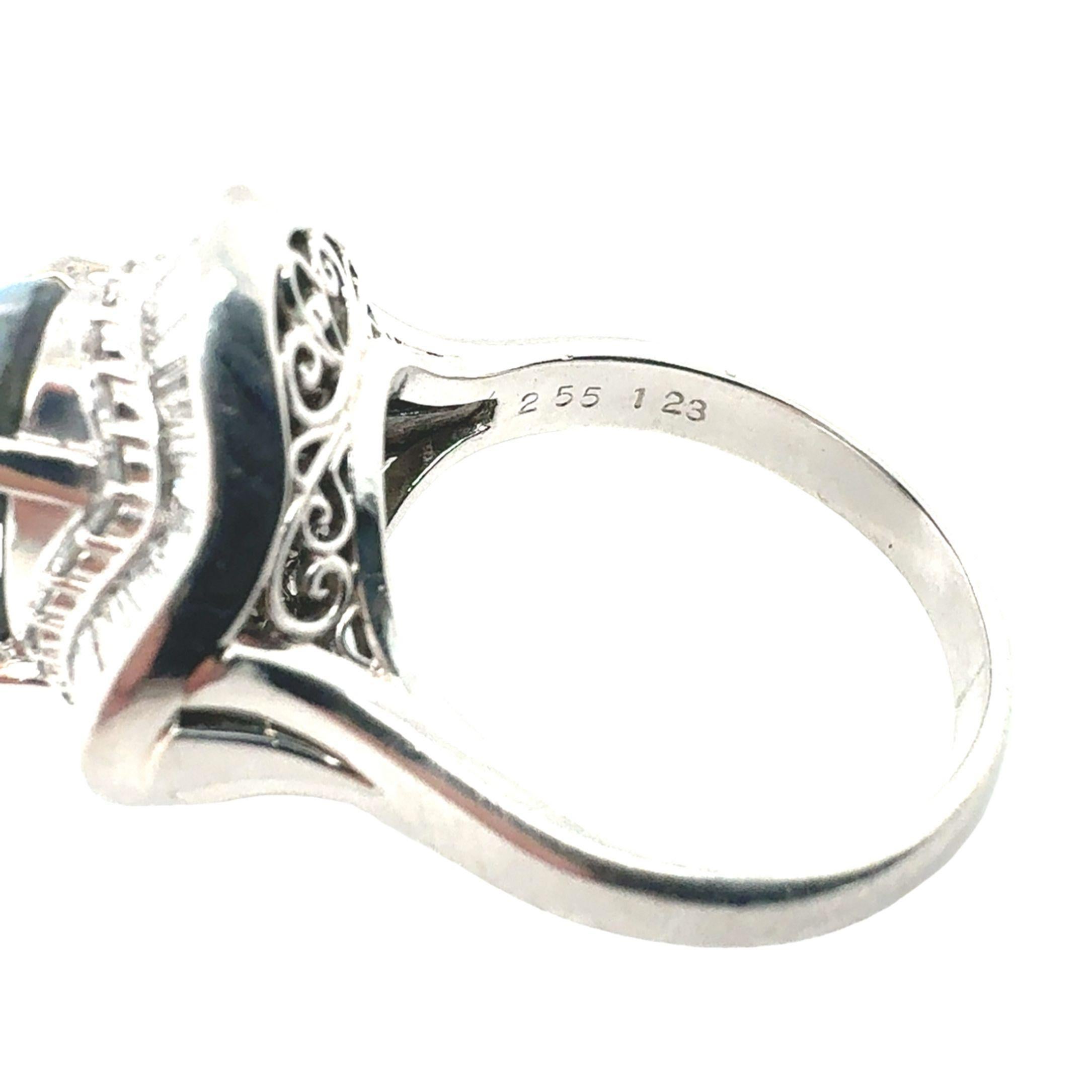 Anello stile Ballerina di metà secolo in platino con opale nero e diamanti in vendita 1