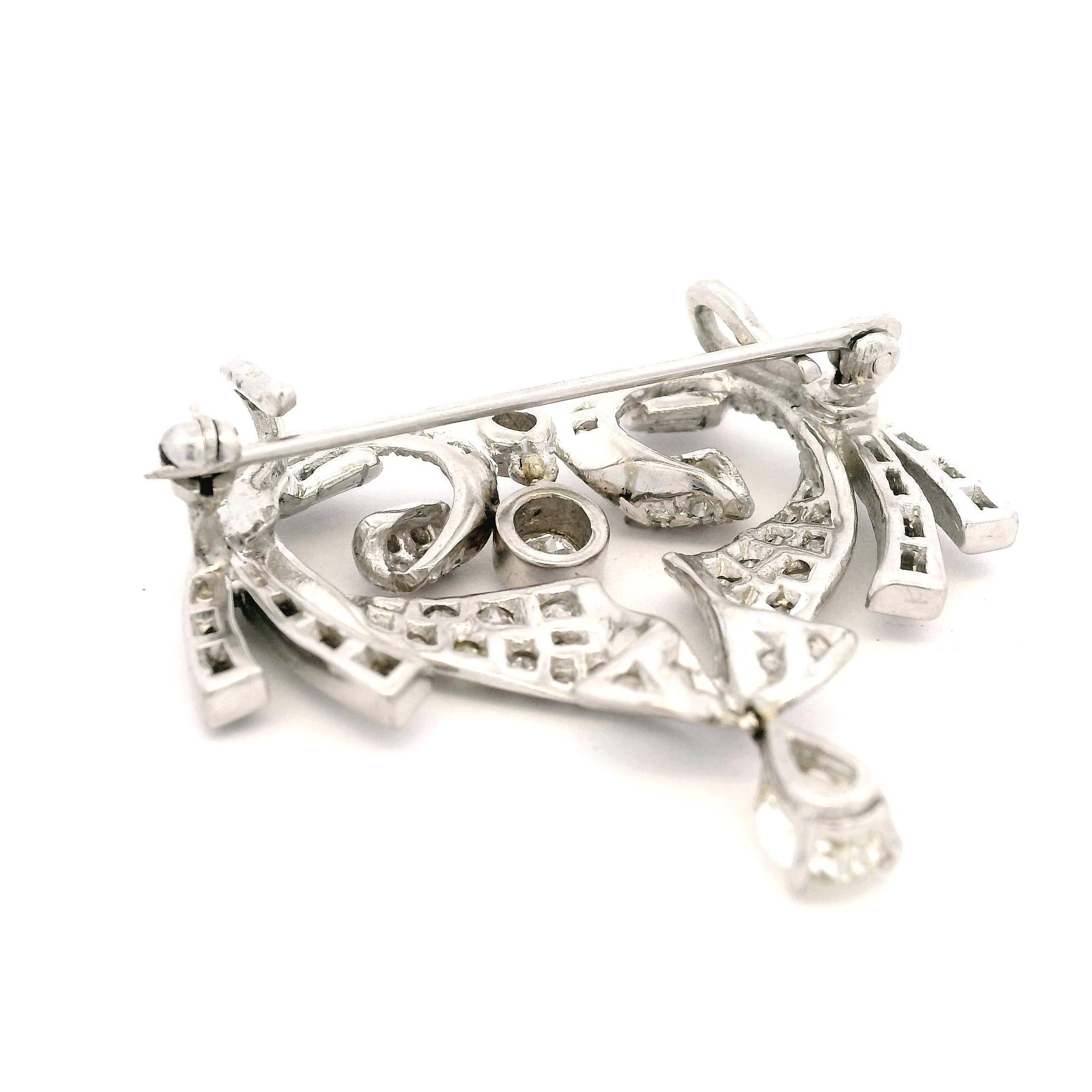 Collana con spilla-pendente convertibile in platino e diamanti di metà secolo, 3,00 carati in vendita 12