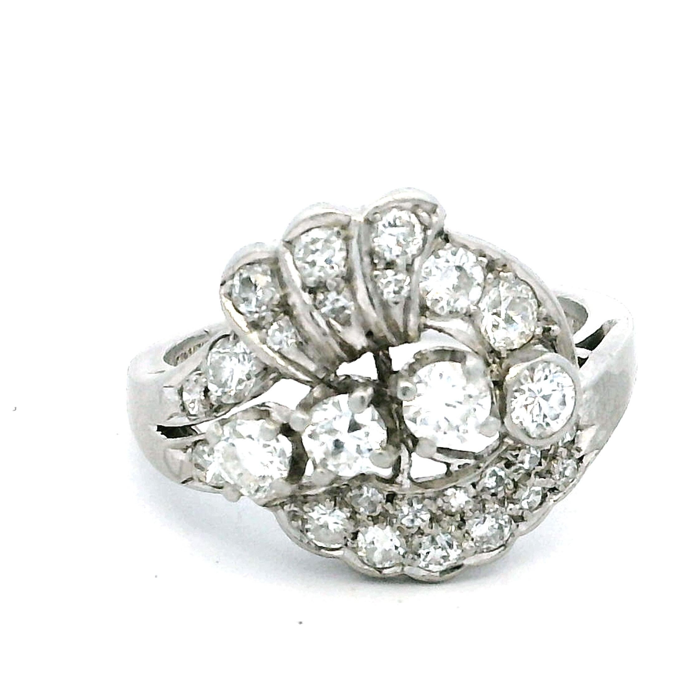 Anello spray in platino, onice e diamanti di metà secolo, attribuito a Frederick Fink in vendita 7