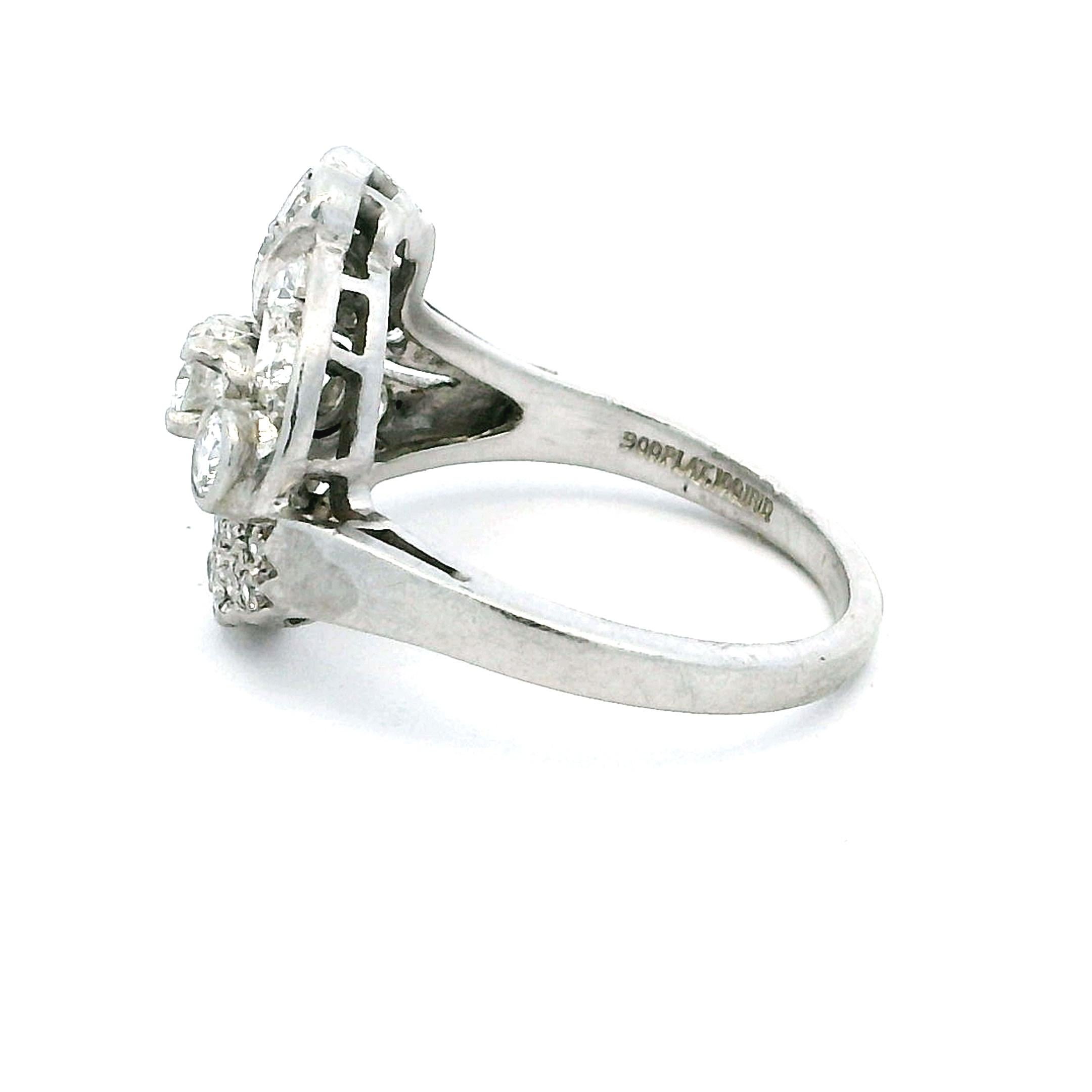 Anello spray in platino, onice e diamanti di metà secolo, attribuito a Frederick Fink in vendita 3