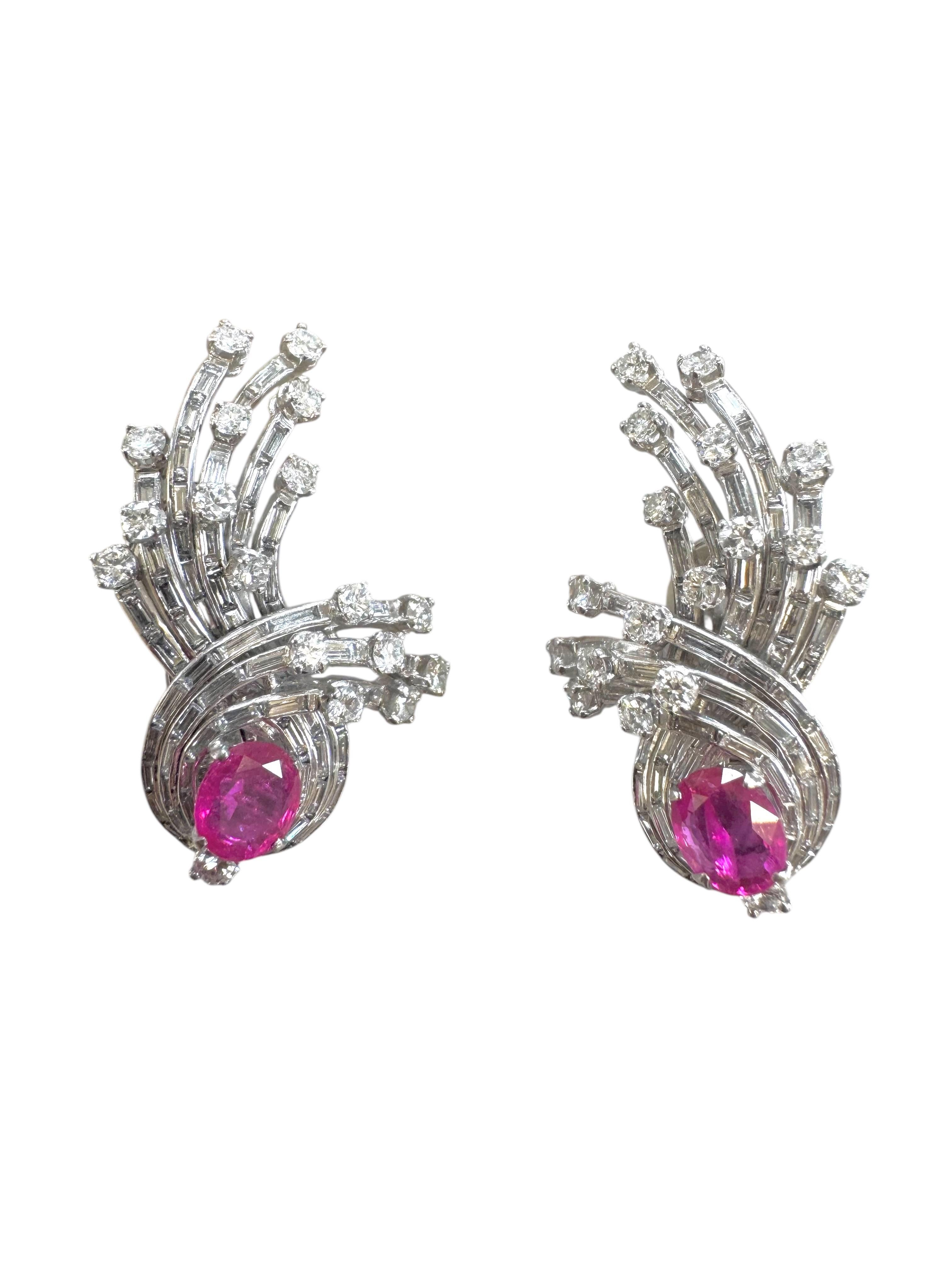 Boucles d'oreilles du milieu du siècle en platine avec rubis et diamants, 10,65 carats au total en vente 5