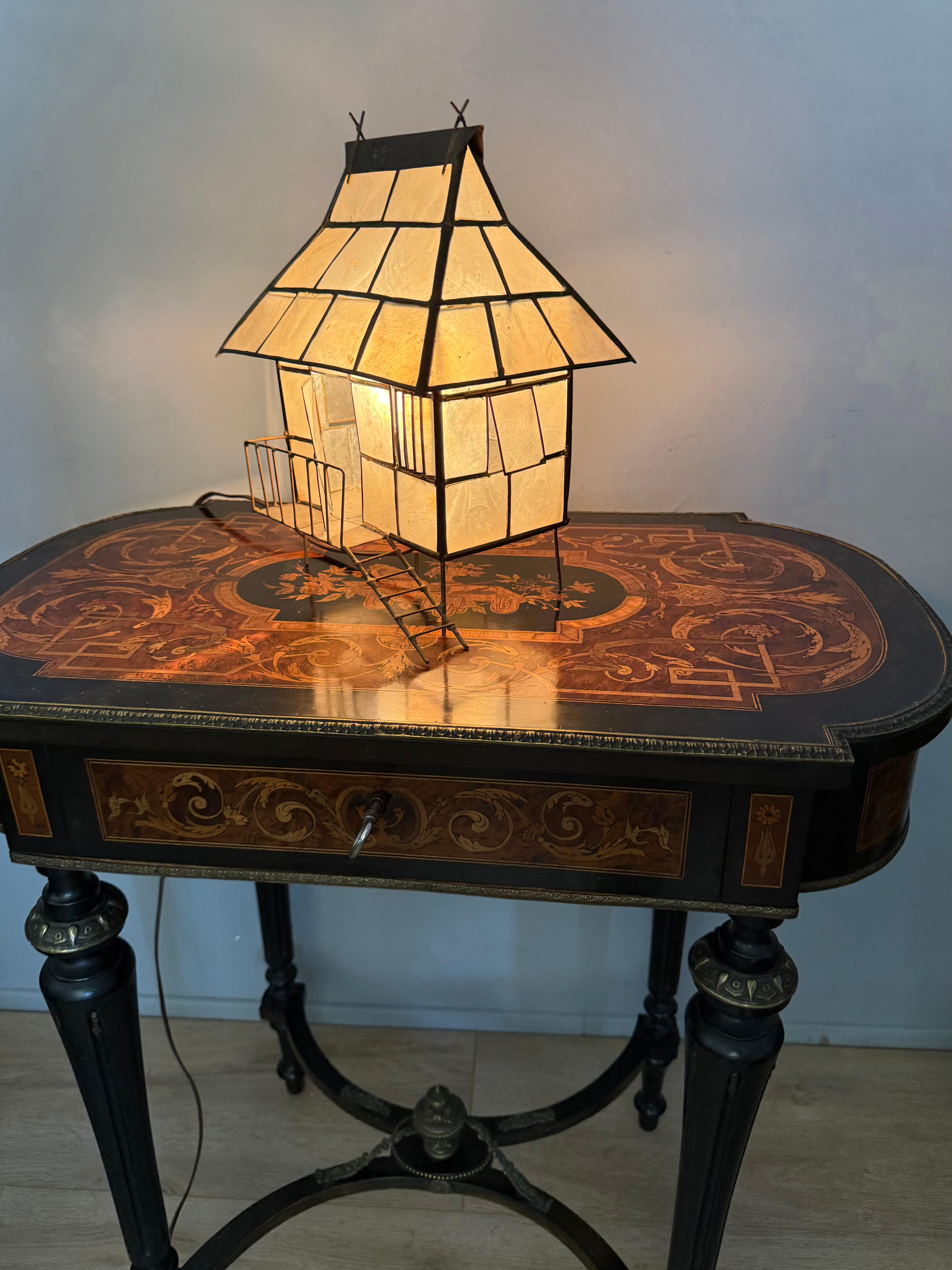 Mid-Century Plexiglass and Brass Miniature House Table Lamp, Handcrafted, 1950s For Sale 10