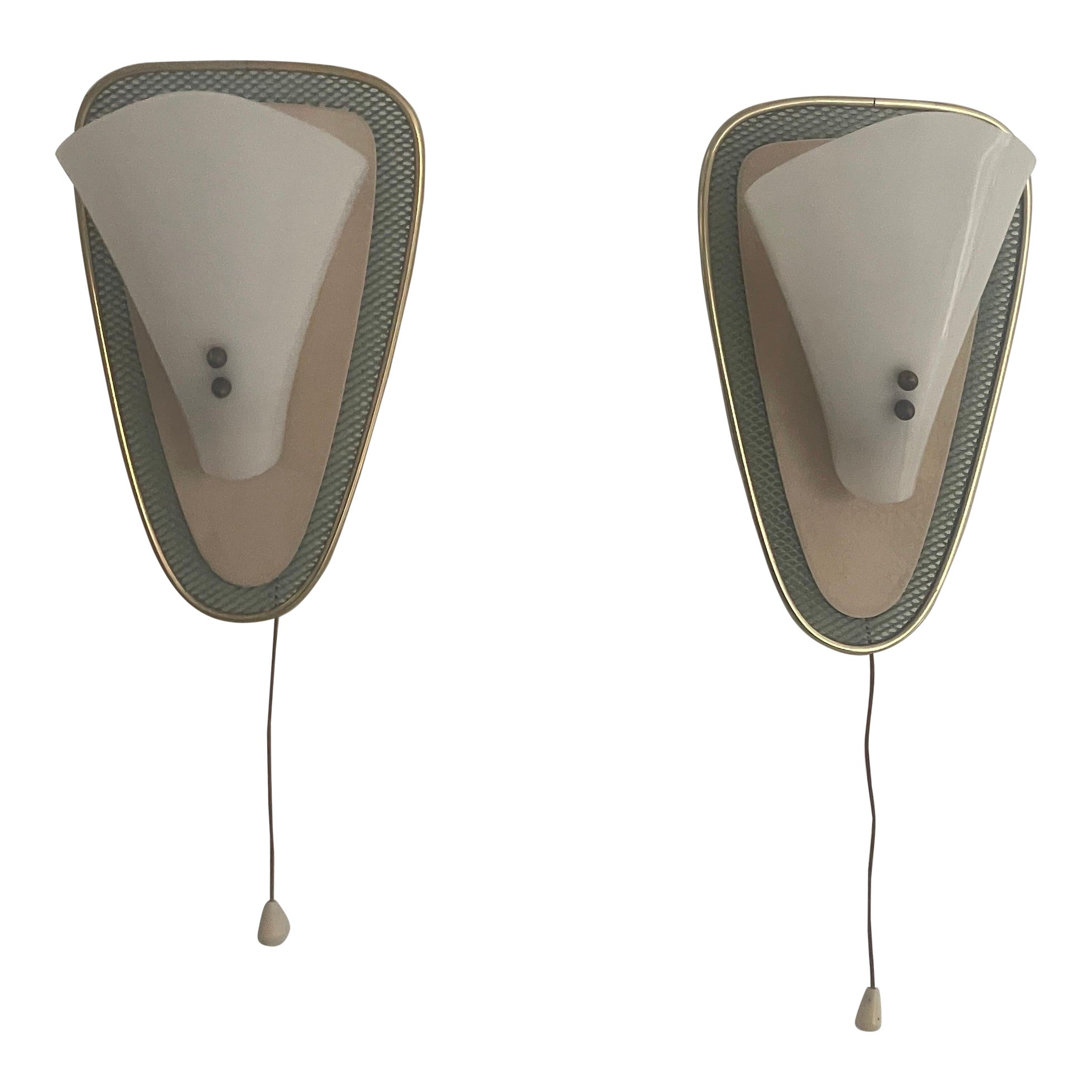 Paire d'appliques du milieu du siècle en plexiglas et métal vert/or, années 1950, Allemagne en vente