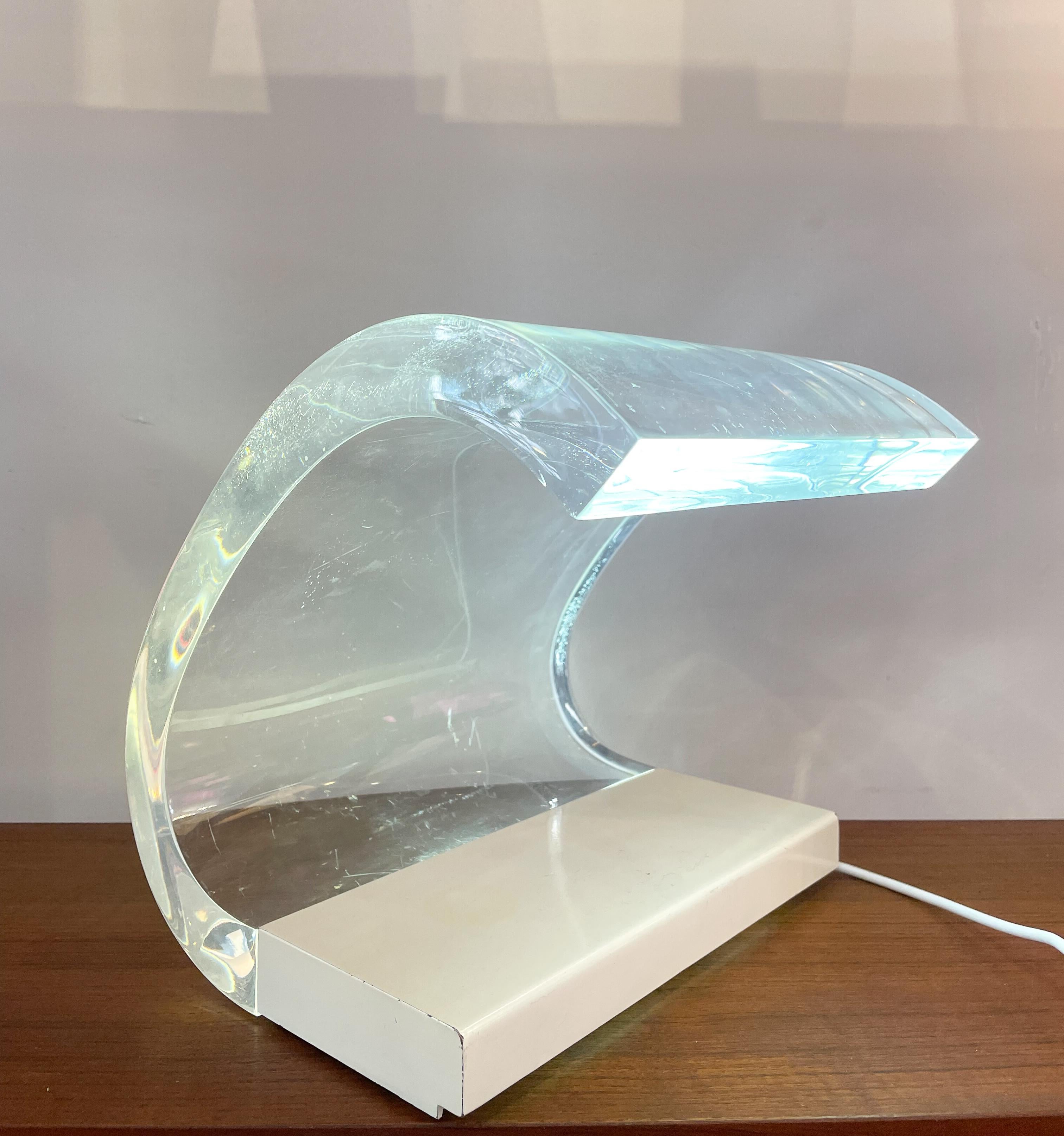 Italian Mid-Century Plexiglass White Table Lamp Model ''Acrilica