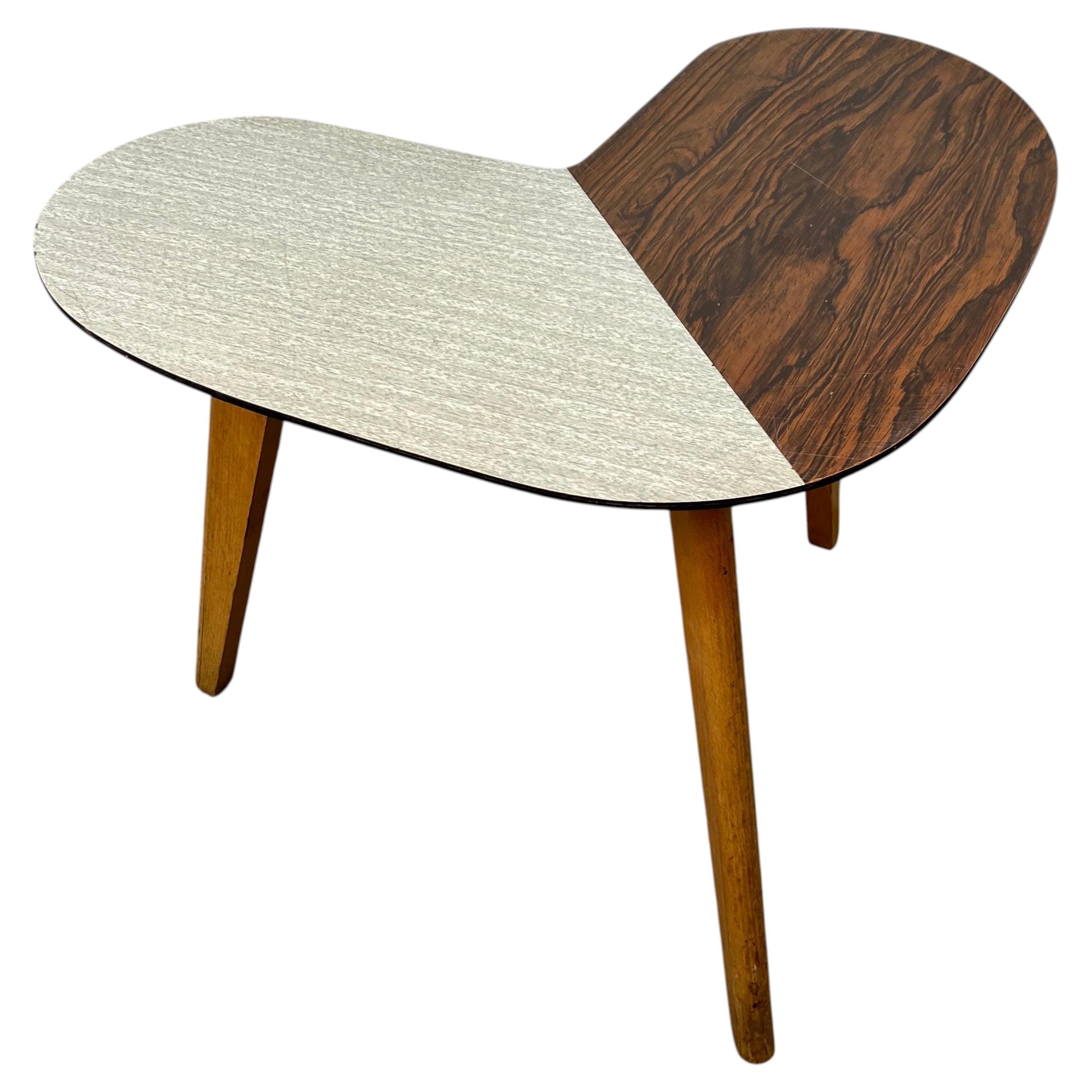 Table d'appoint « Boomerang » en contreplaqué et Formica, style milieu du siècle